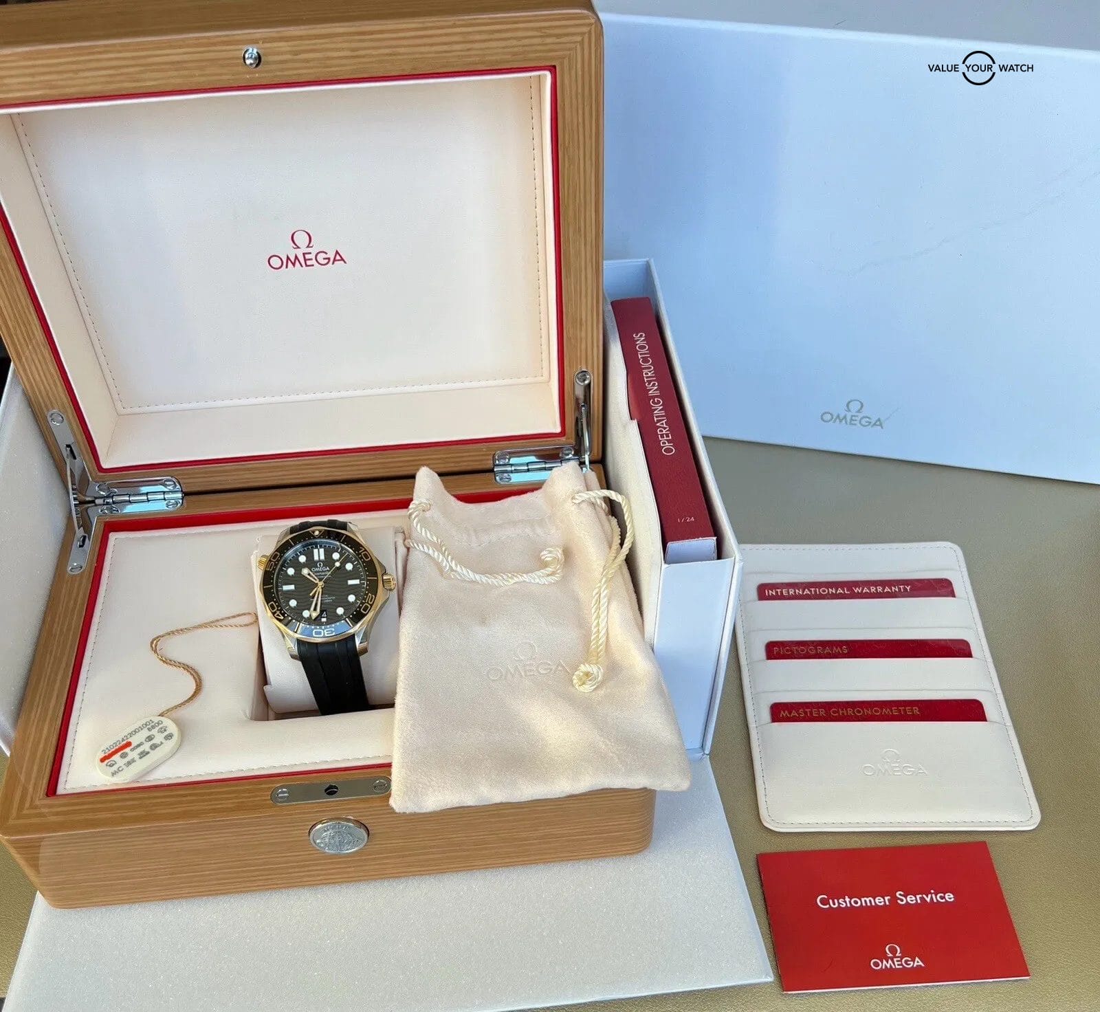 Omega Seamaster Professional 42mm 300M Black & Yellow Gold 210.22.42.20.01.001 - Image 7