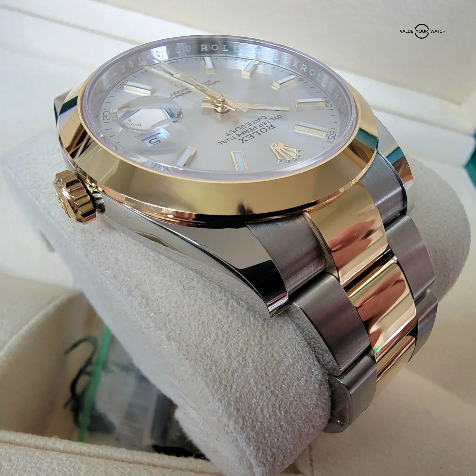 Rolex Datejust 41mm Gold and Steel Oyster Bracelet with Flat Bezel Full Set! - Image 5