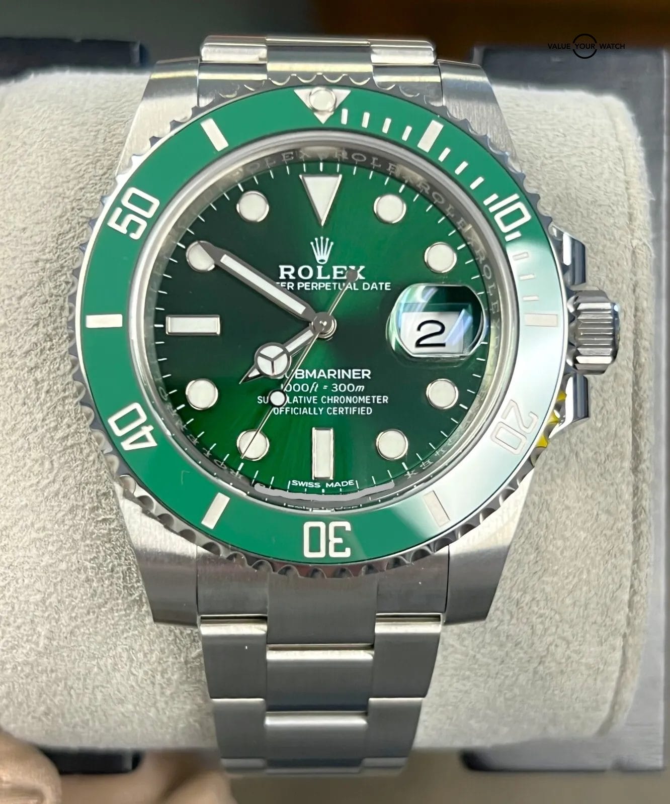 2020 Rolex Submariner “HULK” 116610LV Stainless Steel 40mm BOXES/PAPERS!