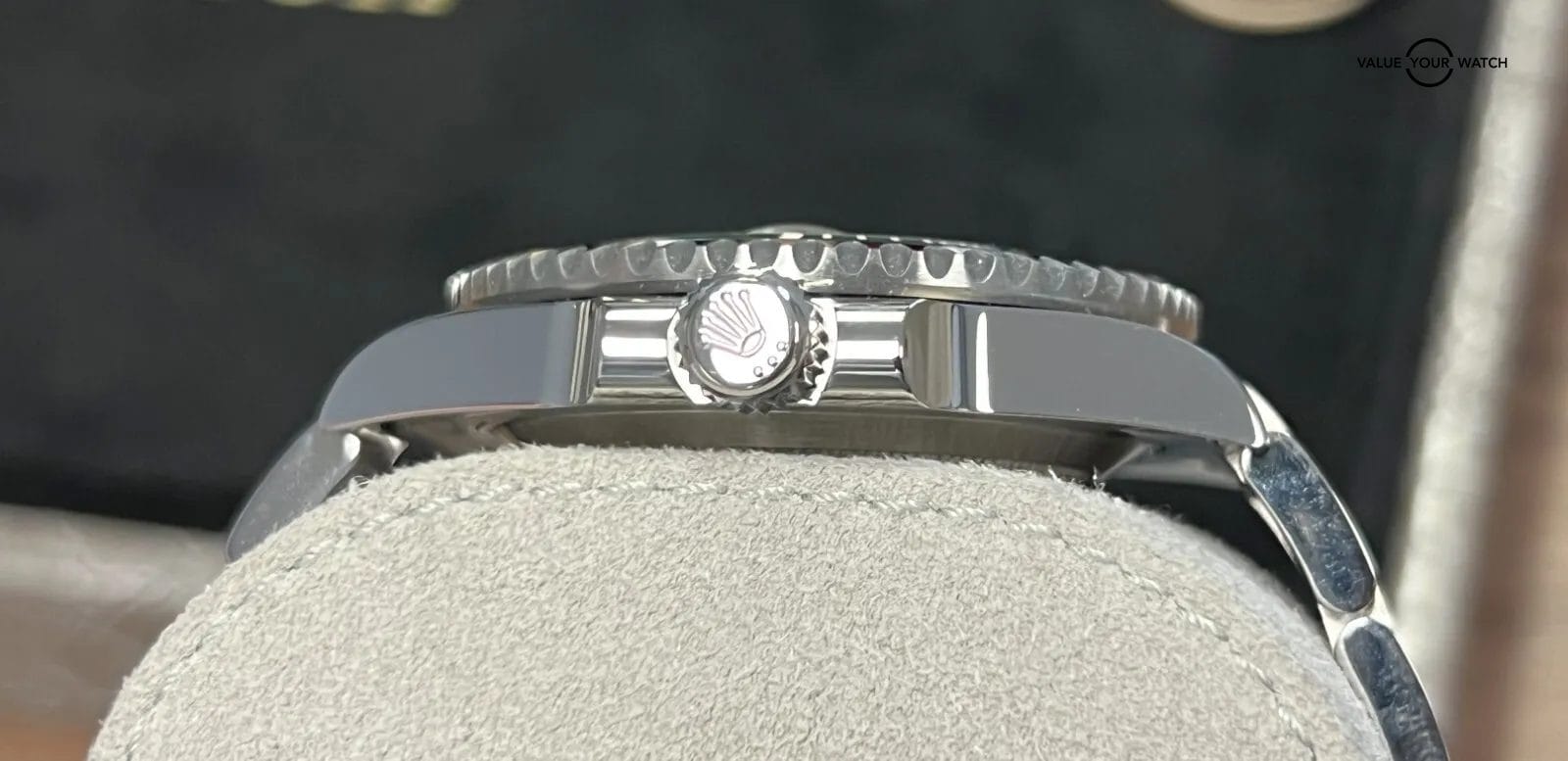 2020 Rolex Submariner “HULK” 116610LV Stainless Steel 40mm BOXES/PAPERS! - Image 6