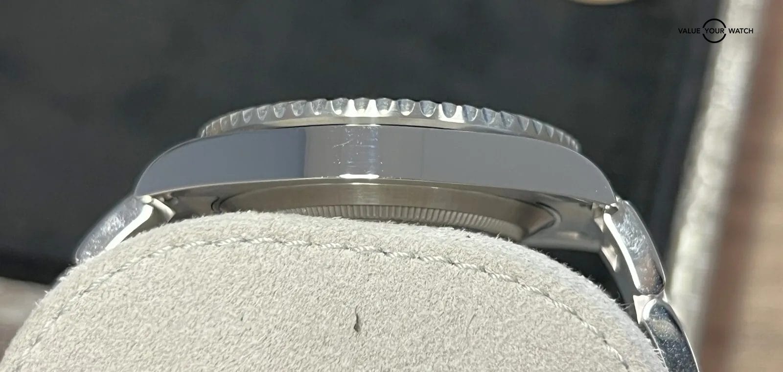 2020 Rolex Submariner “HULK” 116610LV Stainless Steel 40mm BOXES/PAPERS! - Image 7