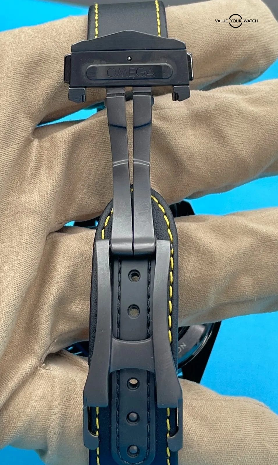 2023 Omega Speedmaster Apollo 8 Dark Side of the Moon 44mm BOXES/PAPERS! - Image 5