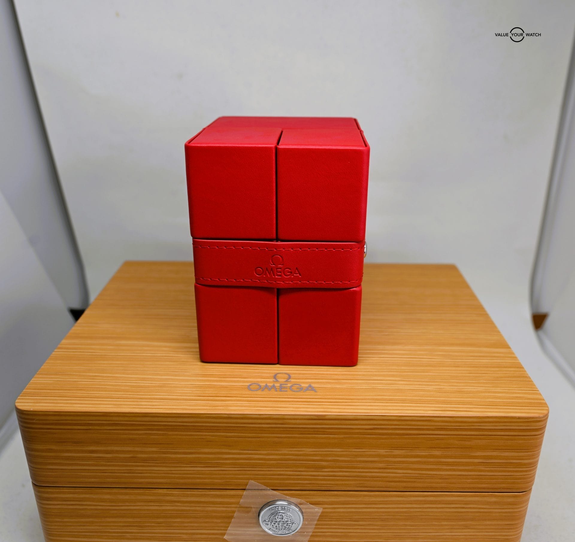 2023 Omega Speedmaster Professional Moonphase Moonwatch - Image 14