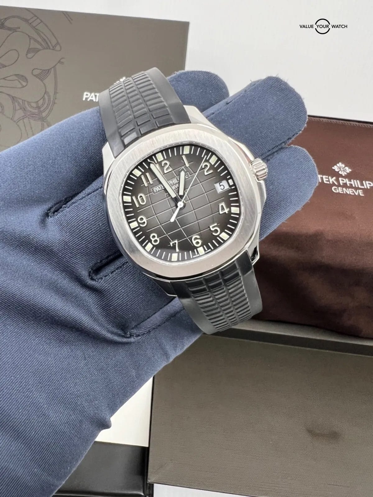 Mint 2015 Complete Set 5167a Steel Patek Philippe Aquanaut on Strap and Buckle