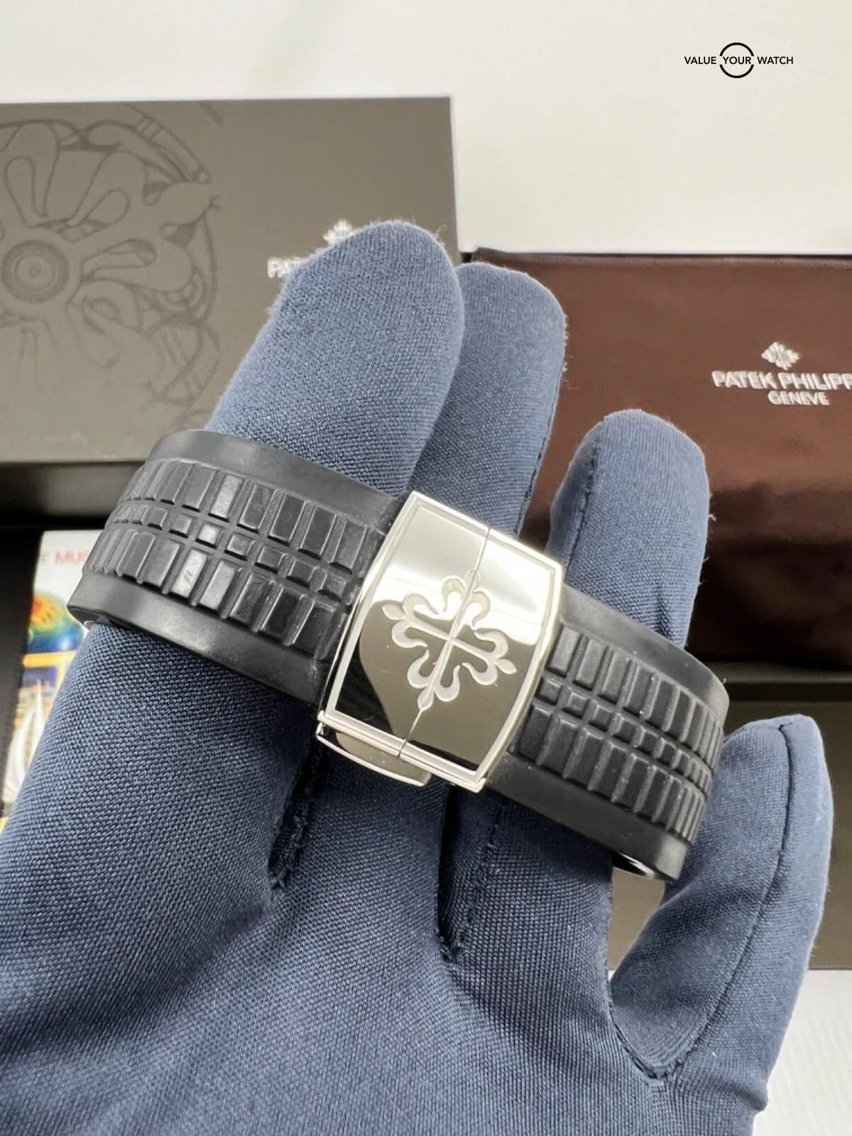 Mint 2015 Complete Set 5167a Steel Patek Philippe Aquanaut on Strap and Buckle - Image 4