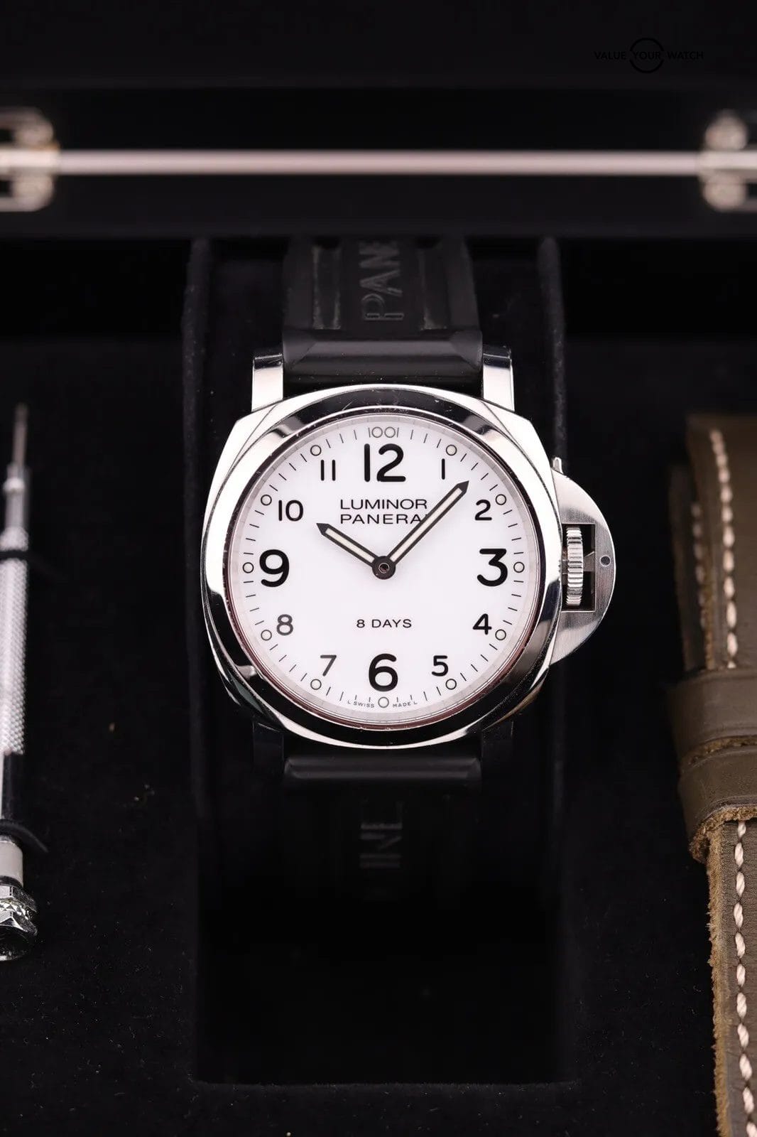Panerai Luminor Base 8 Days White 44mm Watch - PAM00561 - Box + Papers - Image 12
