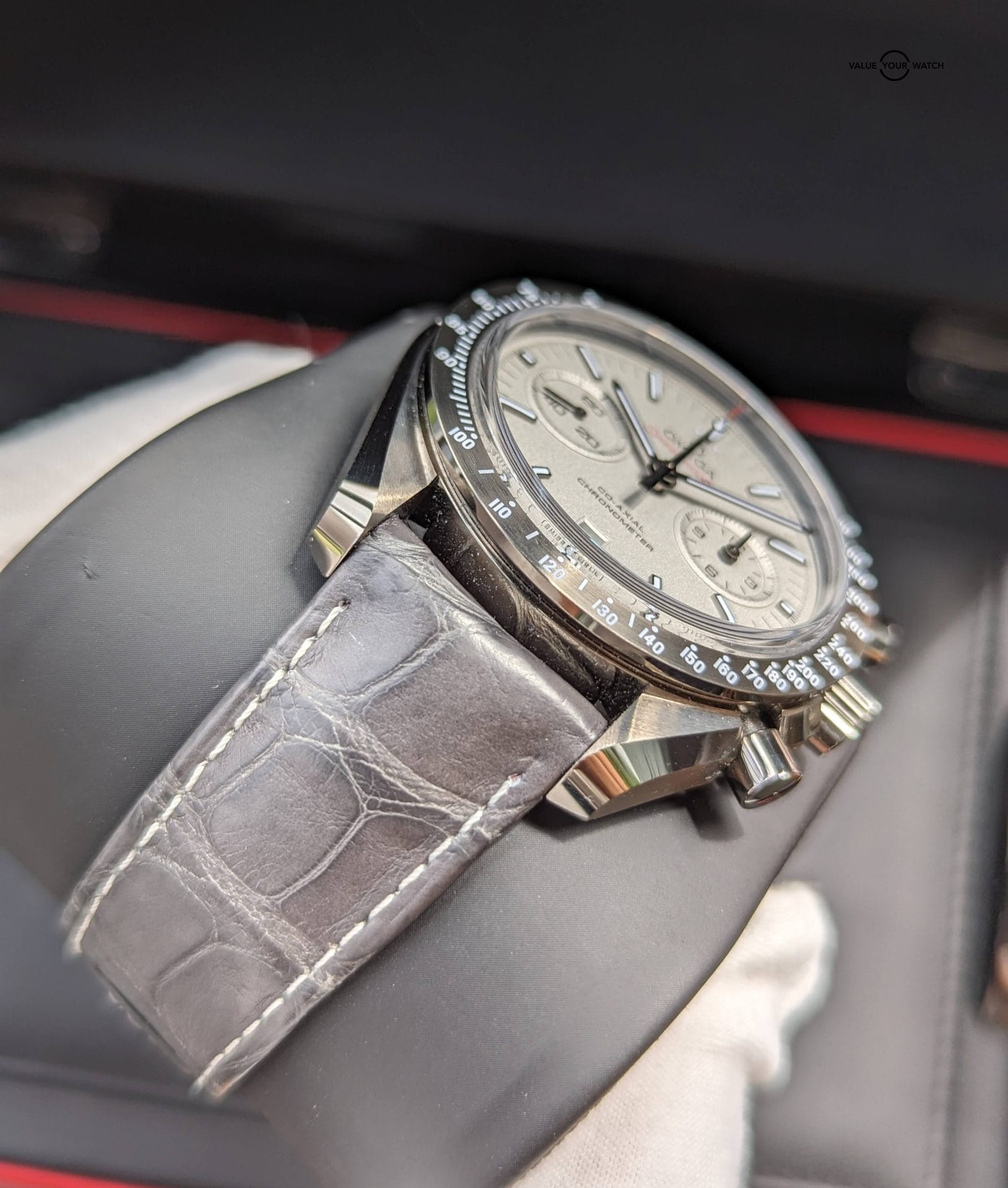 OMEGA Speedmaster Grey Side of The Moon 44mm Ceramic Complete - Image 10