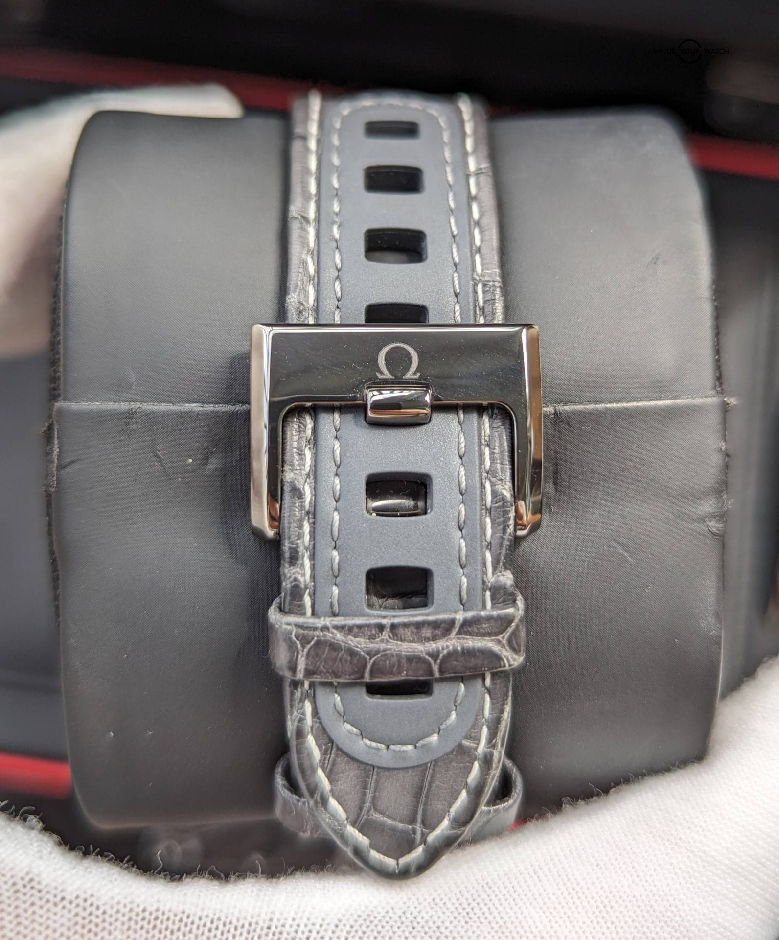 OMEGA Speedmaster Grey Side of The Moon 44mm Ceramic Complete - Image 13