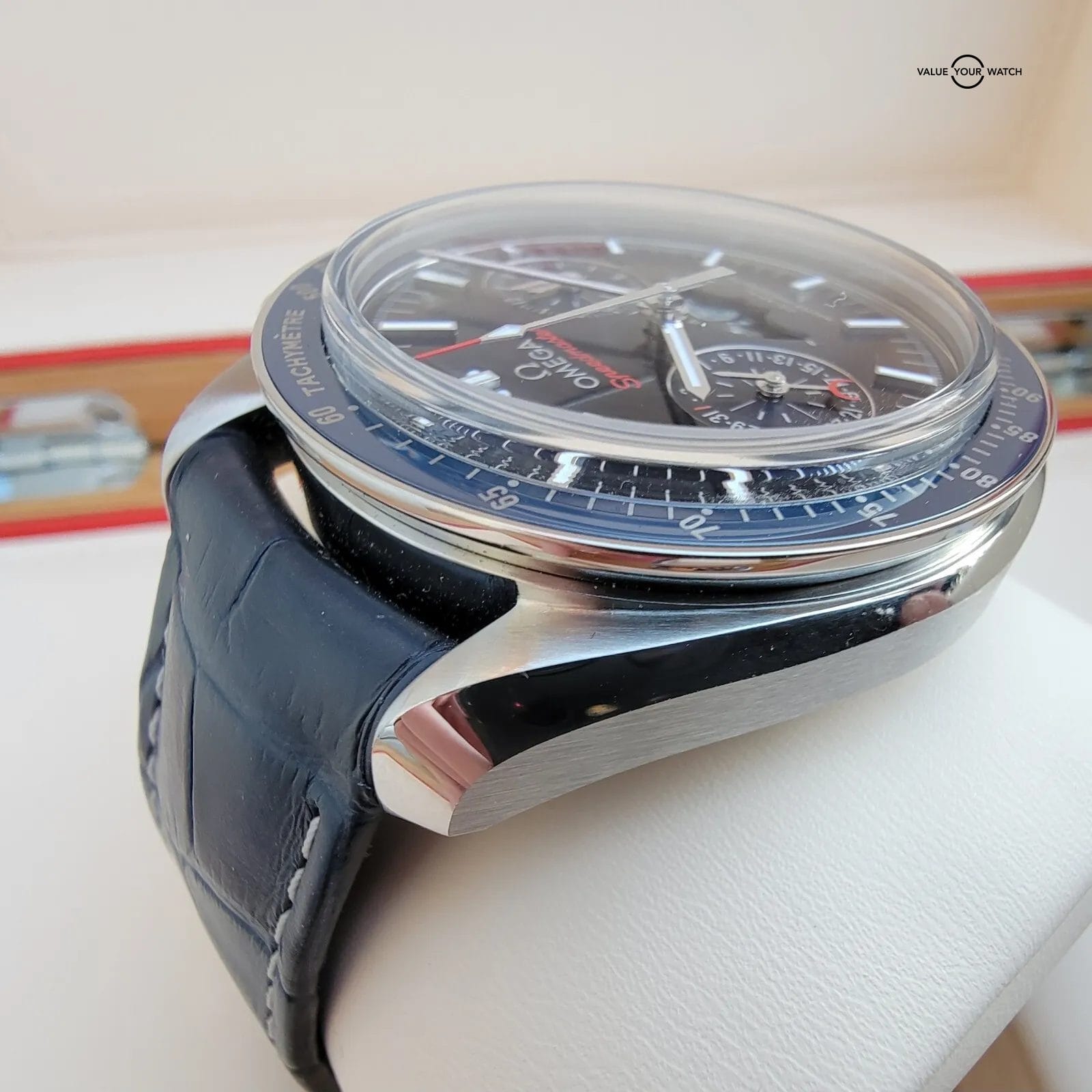 OMEGA Speedmaster Moonphase Blue Dial and Bezel 44mm, Full Set! Trades?? - Image 9