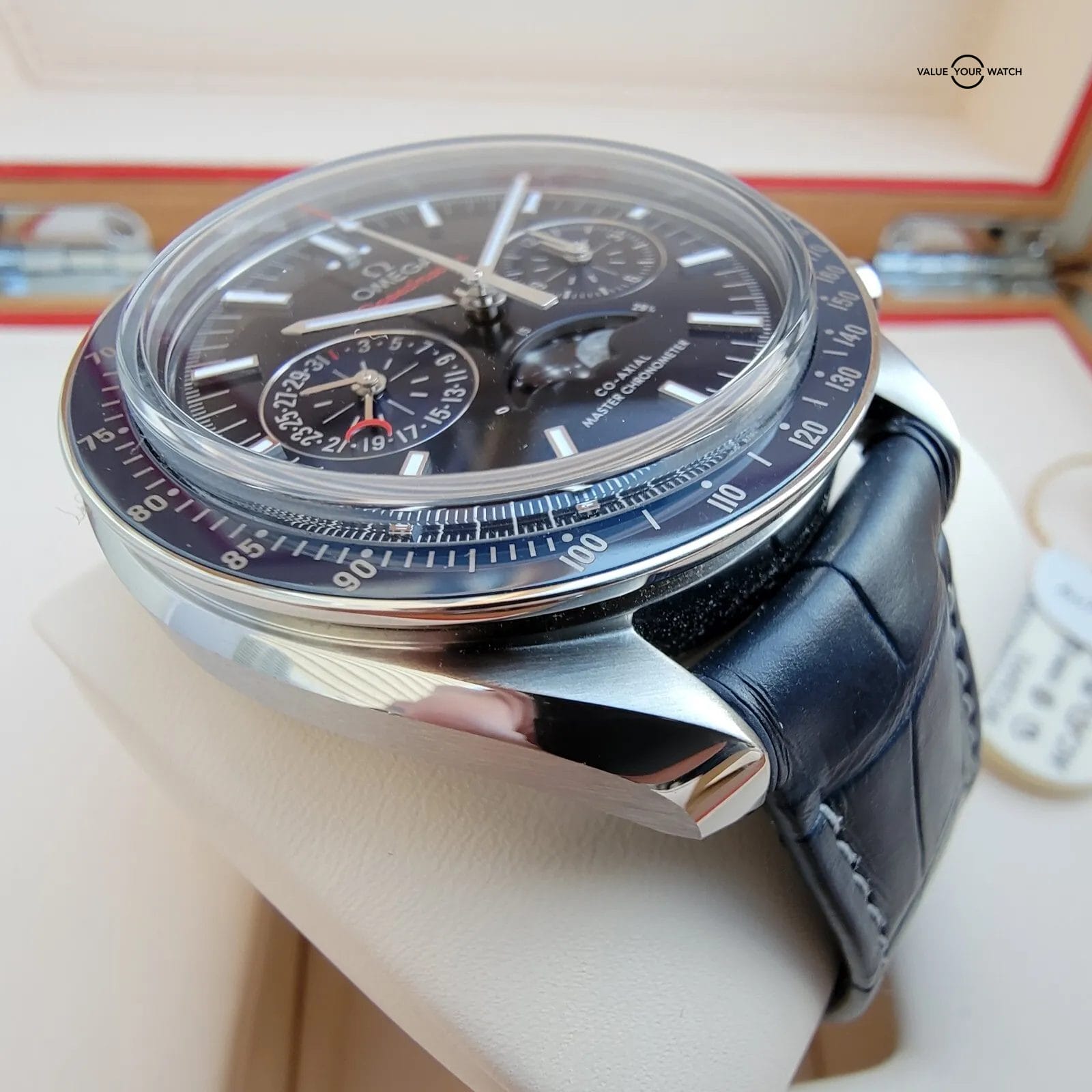 OMEGA Speedmaster Moonphase Blue Dial and Bezel 44mm, Full Set! Trades?? - Image 12