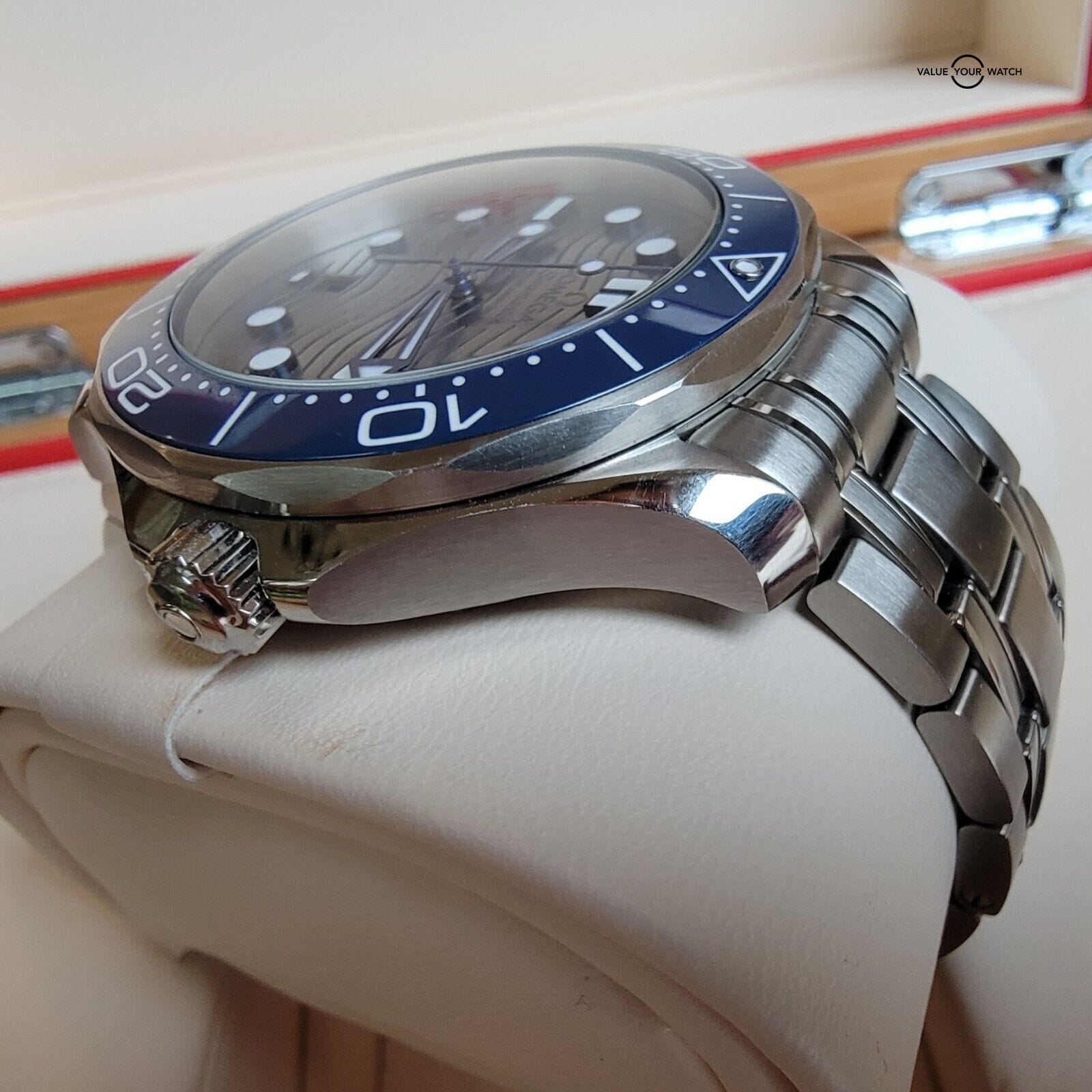 OMEGA Seamaster Ceramic 300m Grey and Blue ref: 210.30.42.20.06.001 - Image 8