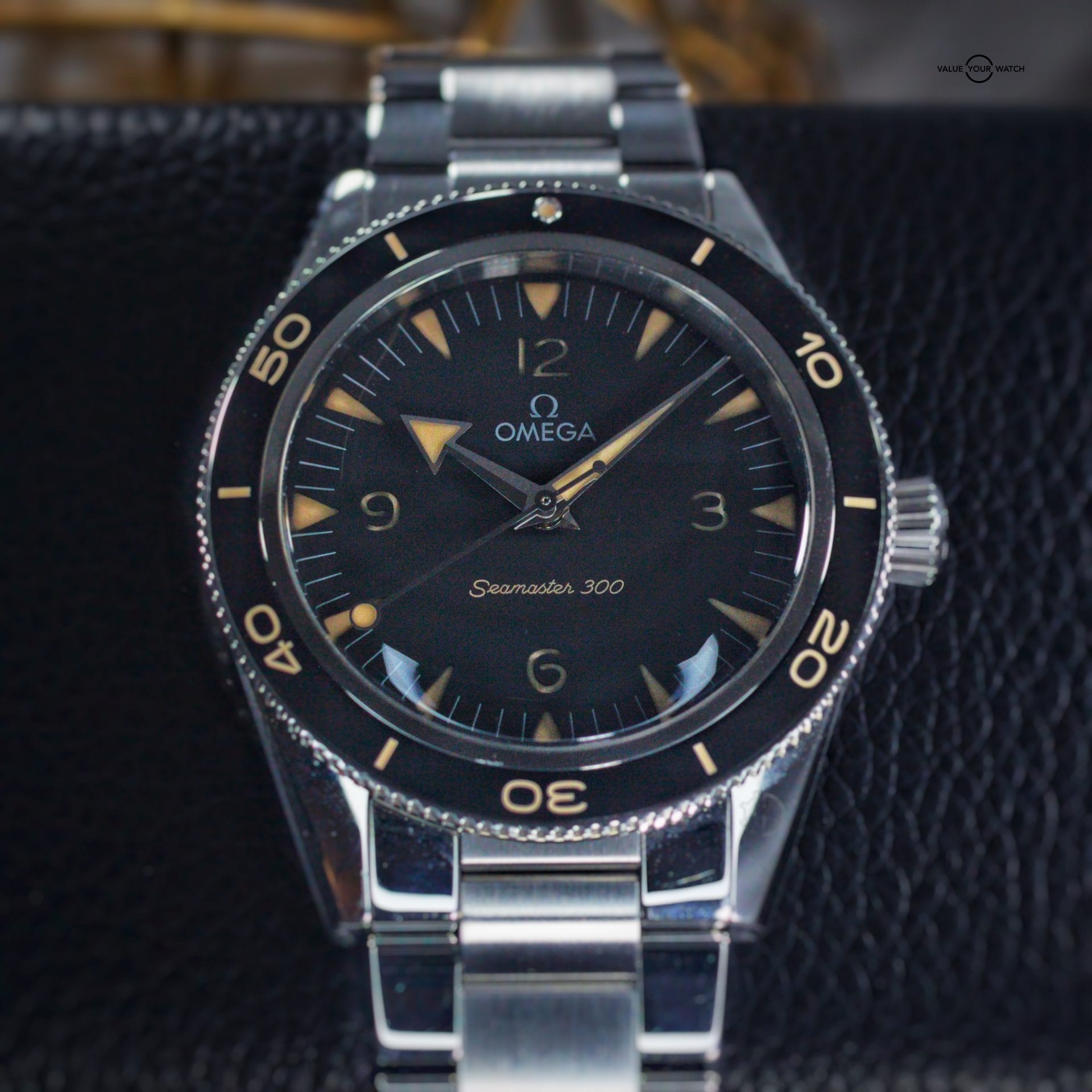 OMEGA Seamaster 300 Heritage 41 Black Watch BOX AND PAPERS - 234.30.41.21.01.001