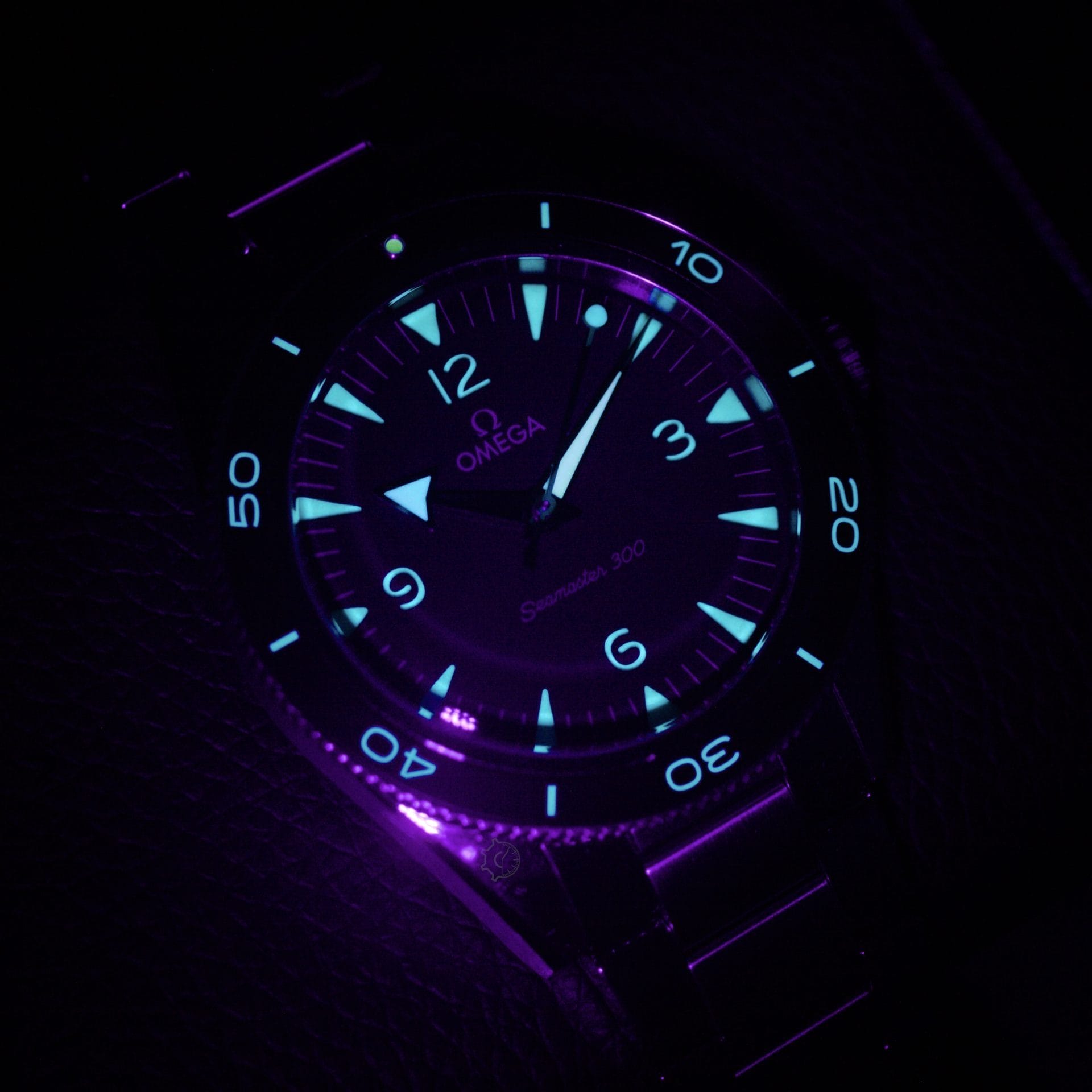 OMEGA Seamaster 300 Heritage 41 Black Watch BOX AND PAPERS - 234.30.41.21.01.001 - Image 5