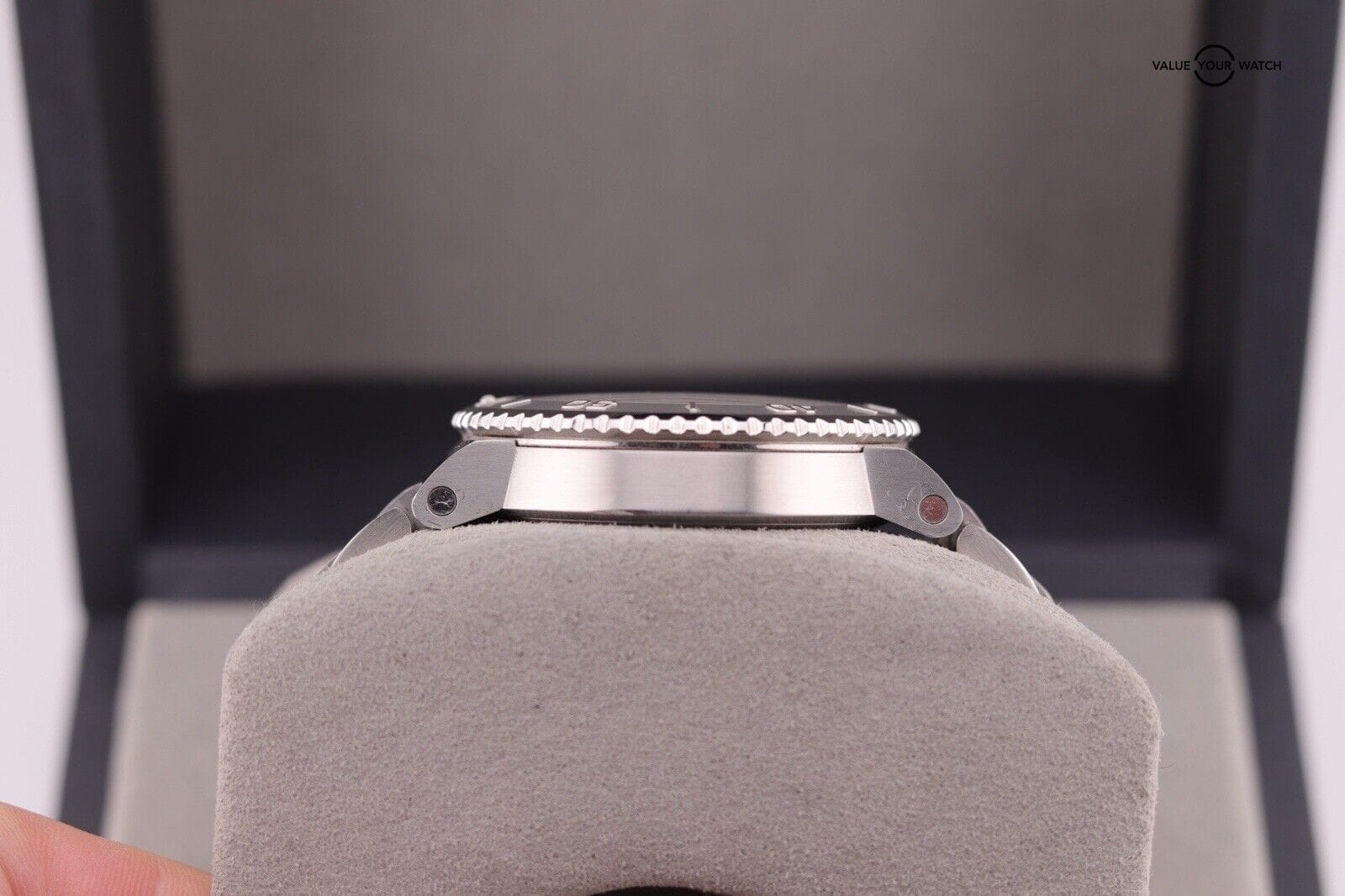 Oris Aquis Relief Gray Men's Watch - 01 733 7730 4153-07 8 24 05PEB - Image 4