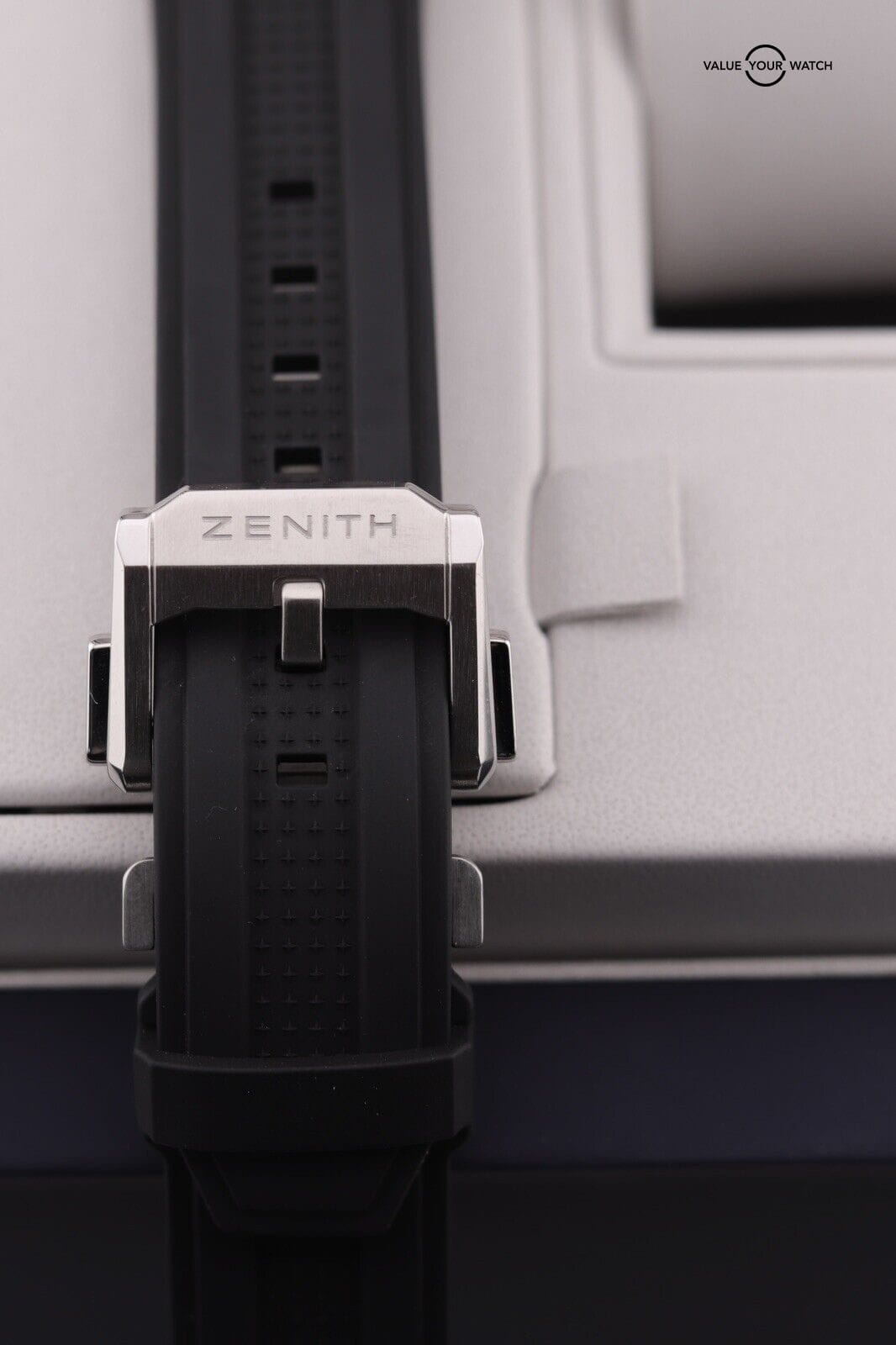 2024 Zenith Defy Skyline Men's Black Watch - 03.9300.3620/21.I001 | RETAIL $9000 - Image 3