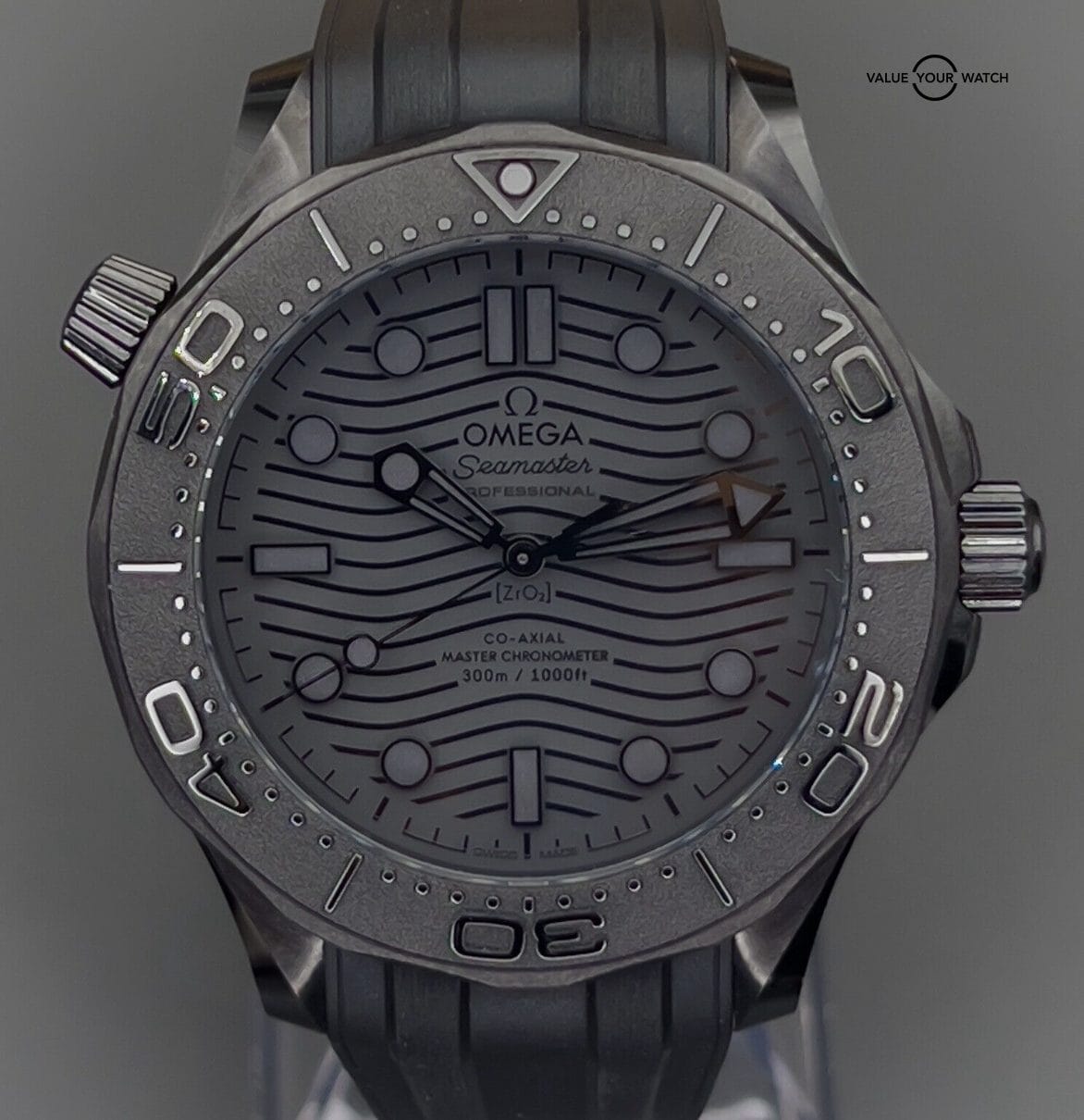 Omega Seamaster "Black Black" Ceramic 210.92.44.20.01.003 Full Set w/ 2 Straps! - Image 8
