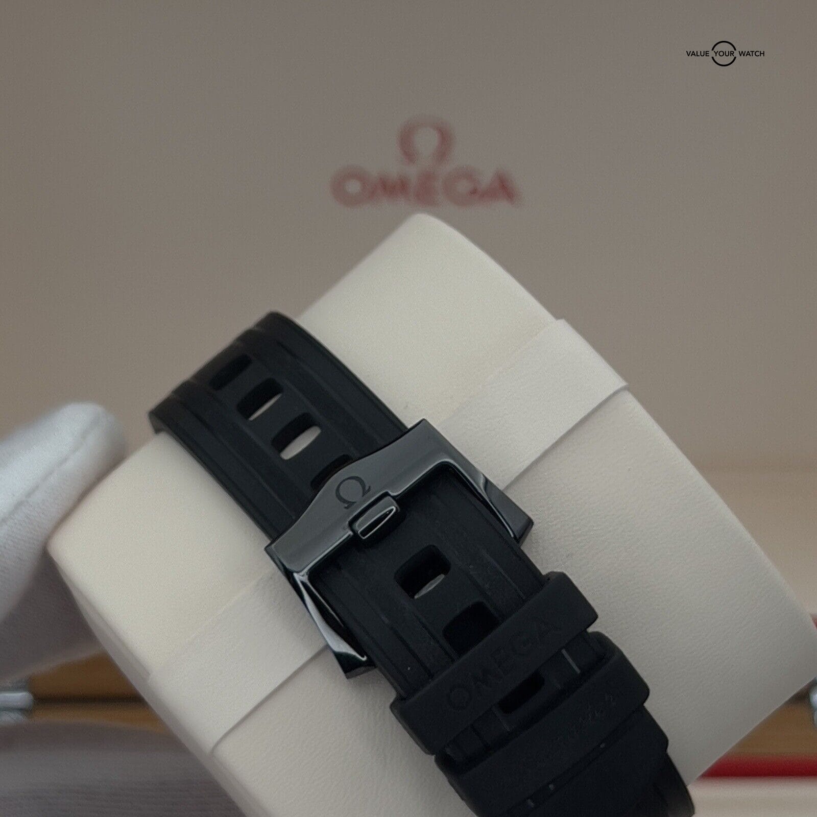 Omega Seamaster "Black Black" Ceramic 210.92.44.20.01.003 Full Set w/ 2 Straps! - Image 9