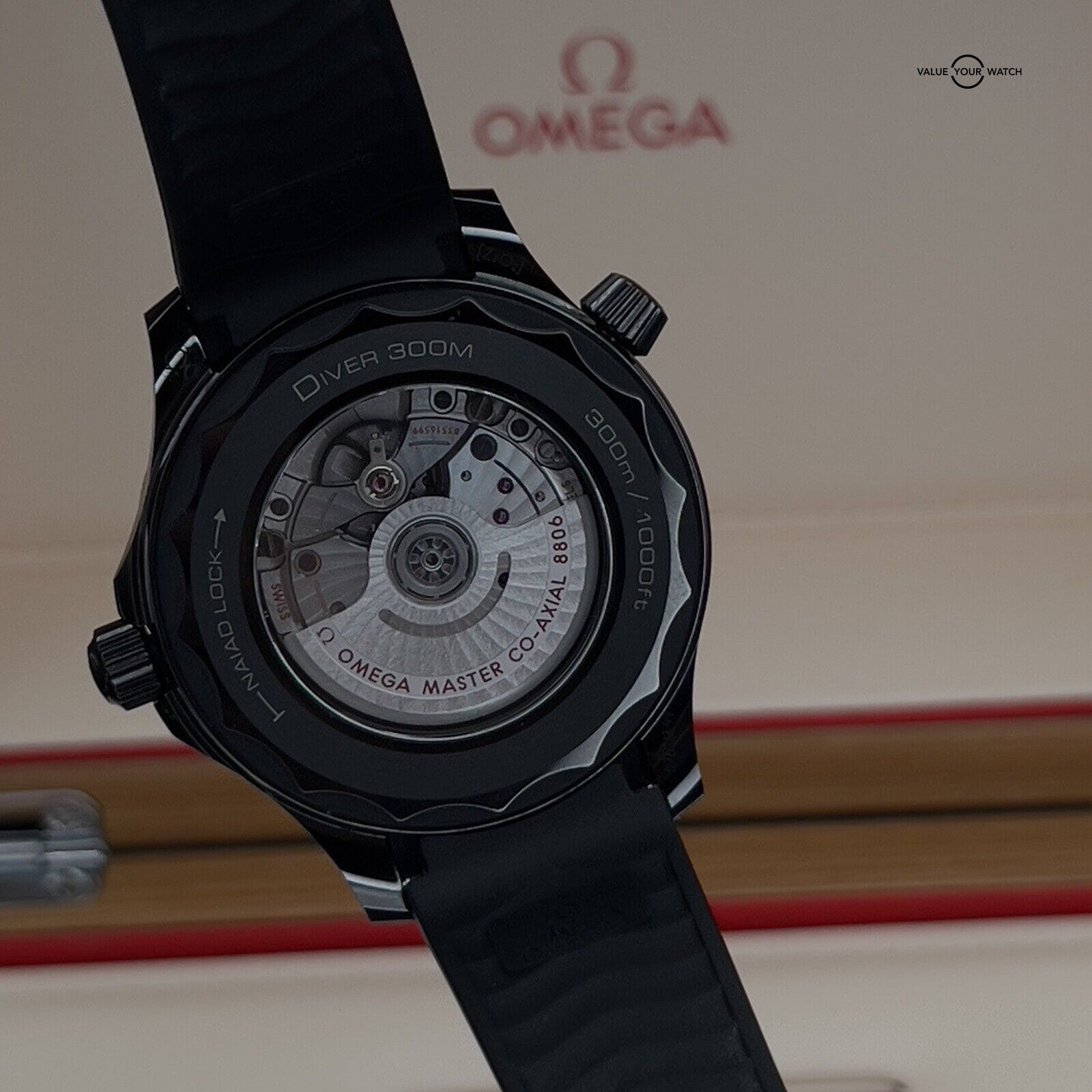 Omega Seamaster "Black Black" Ceramic 210.92.44.20.01.003 Full Set w/ 2 Straps! - Image 13