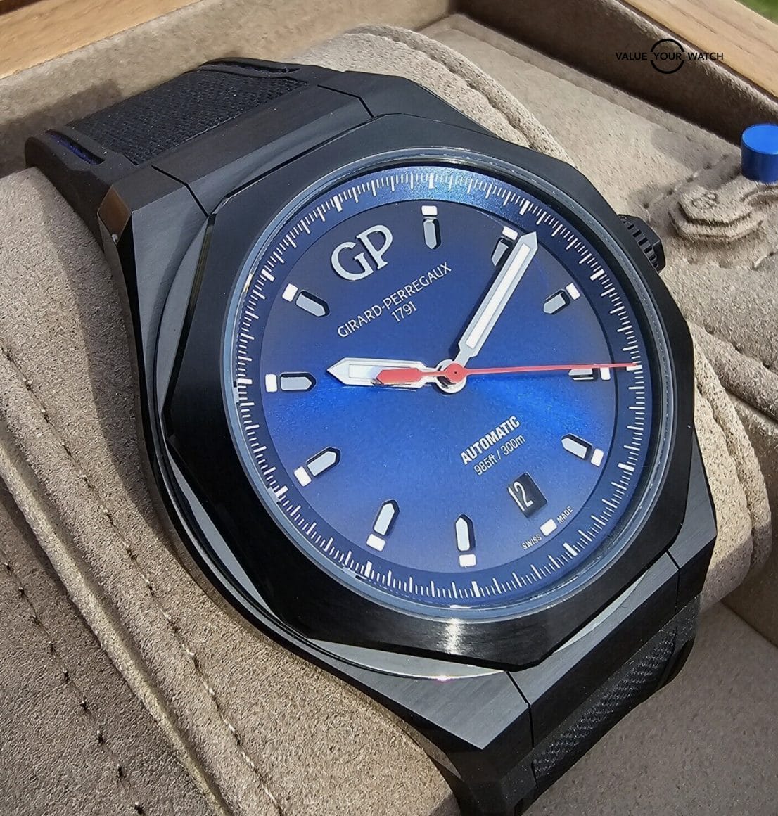 Girard-Perregaux Laureato Absolute 42mm, black Titanium, Blue dial Full set 2022
