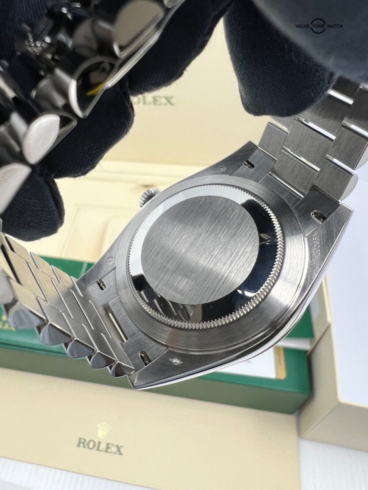 2019 MINT Papers Rolex President Day-Date 40mm Ice Blue Baguette Diamond Dial - Image 4