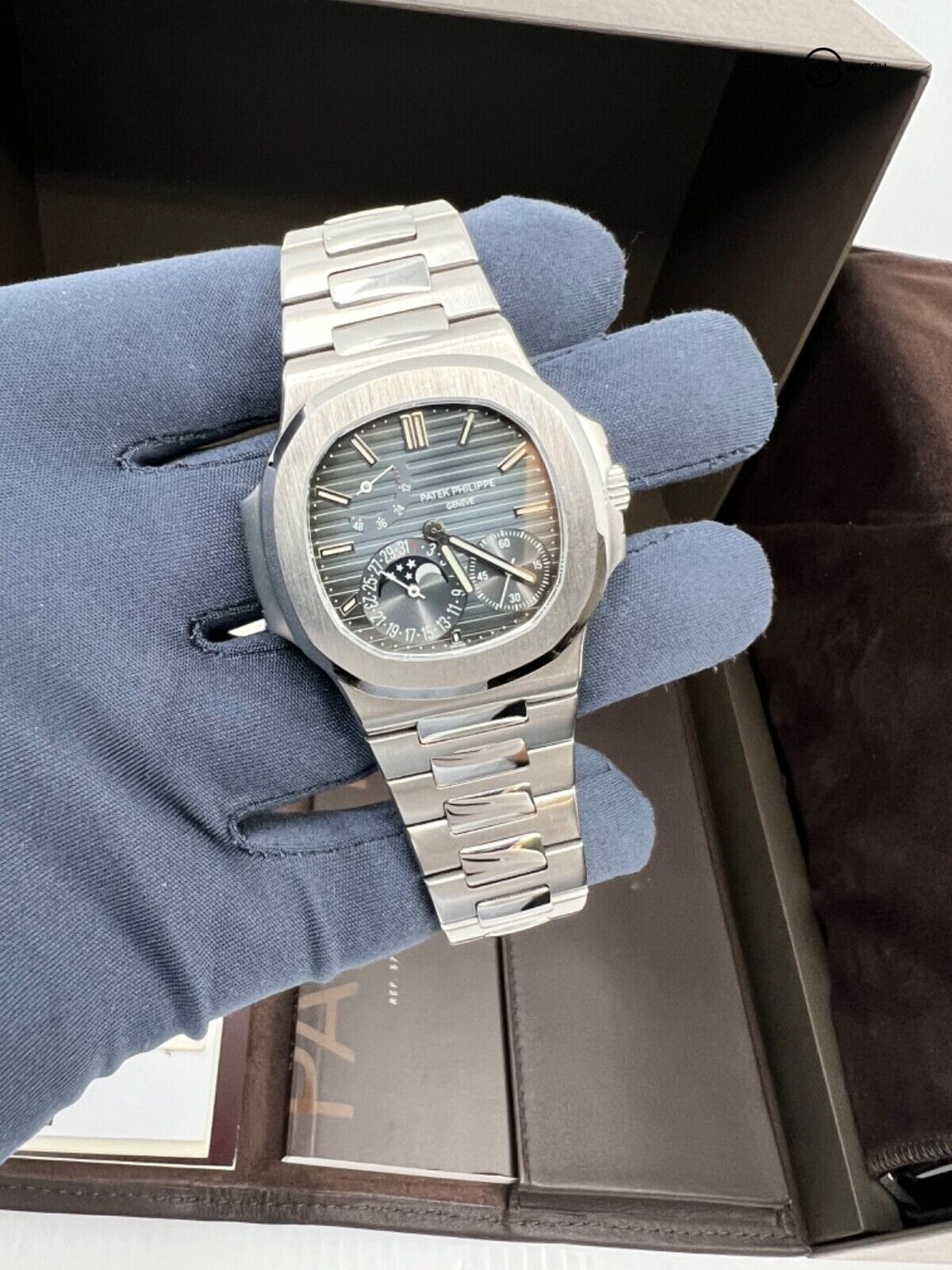 2009 Mint with Box + Papers Patek Philippe Nautilus 5712/1A-001 Steel Blue Dial - Image 2
