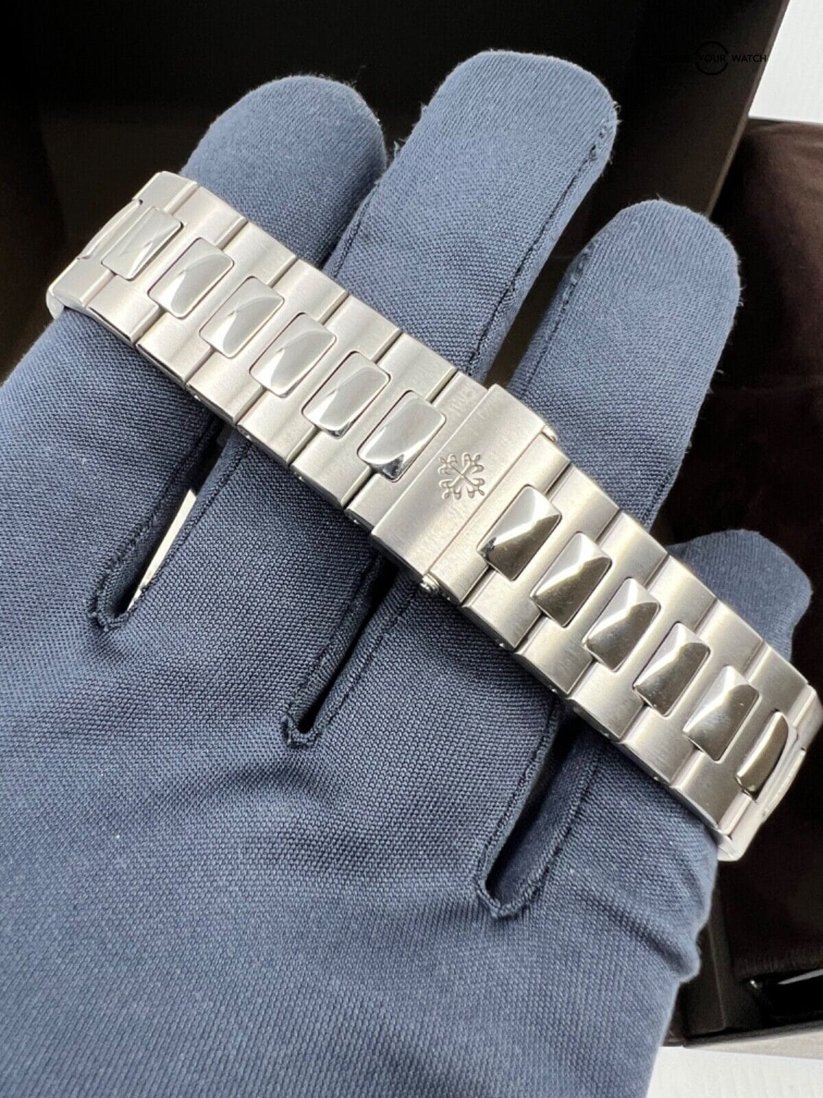 2009 Mint with Box + Papers Patek Philippe Nautilus 5712/1A-001 Steel Blue Dial - Image 6