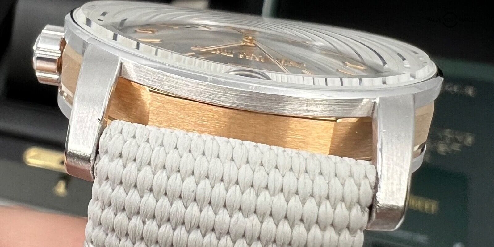 Cheapest Calibre 4302 Box Papers 18k White and Rose Gold Code 11.59 15210CR - Image 3