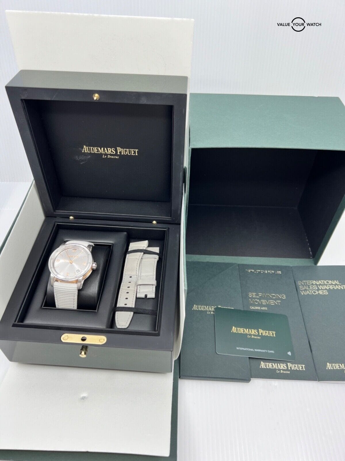 Cheapest Calibre 4302 Box Papers 18k White and Rose Gold Code 11.59 15210CR - Image 8