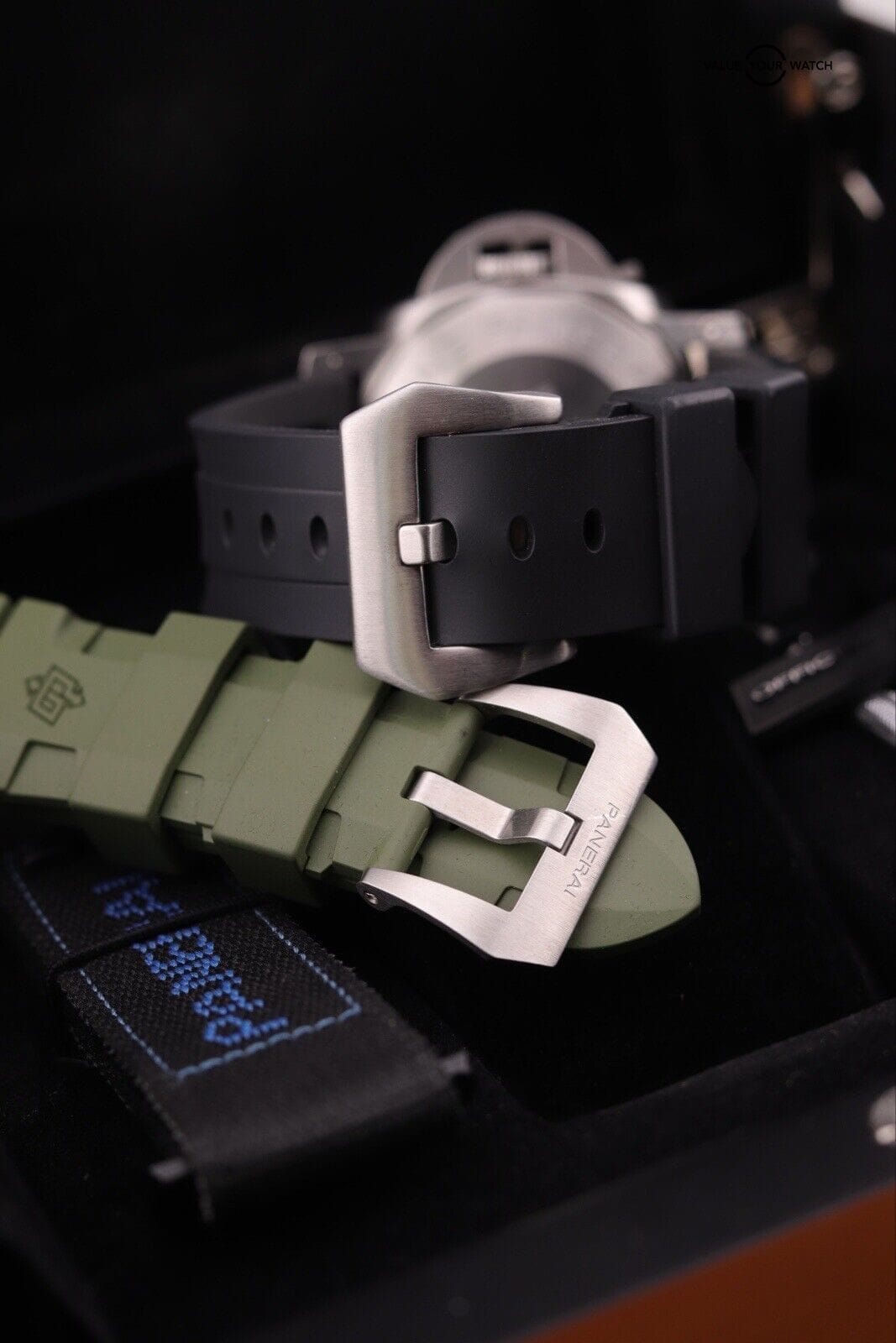 Panerai Luminor Submersible 1000m Men's Black Watch - PAM00243 - Complete Set - Image 5