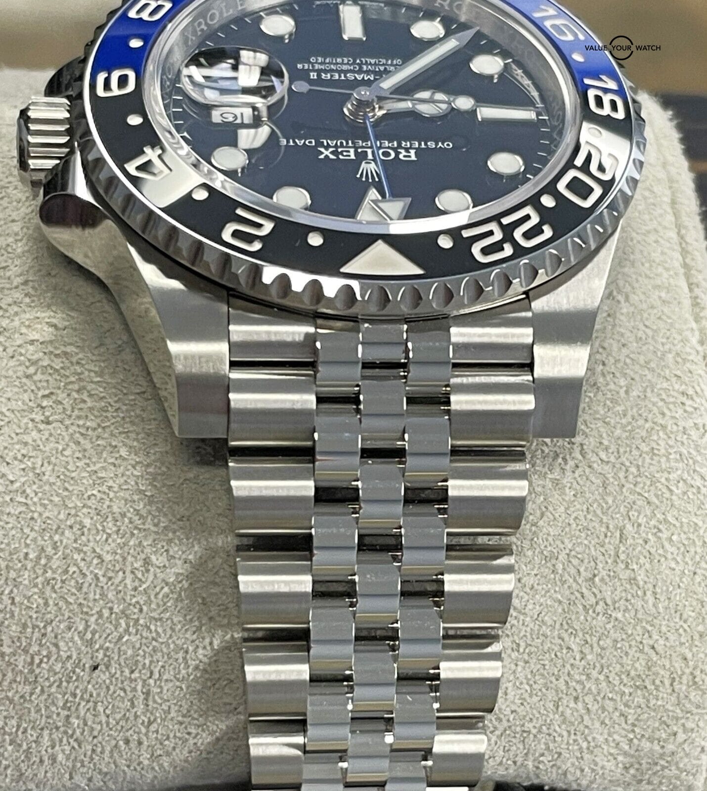 Rolex GMT Master-II 126710BLNR Batgirl Jubilee Blue Black Ceramic BOXES/PAPERS! - Image 7