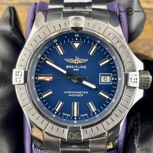 Breitling Avenger 43mm Blue Dial- A17318 Complete Set W/ Box & Papers 2019 Model