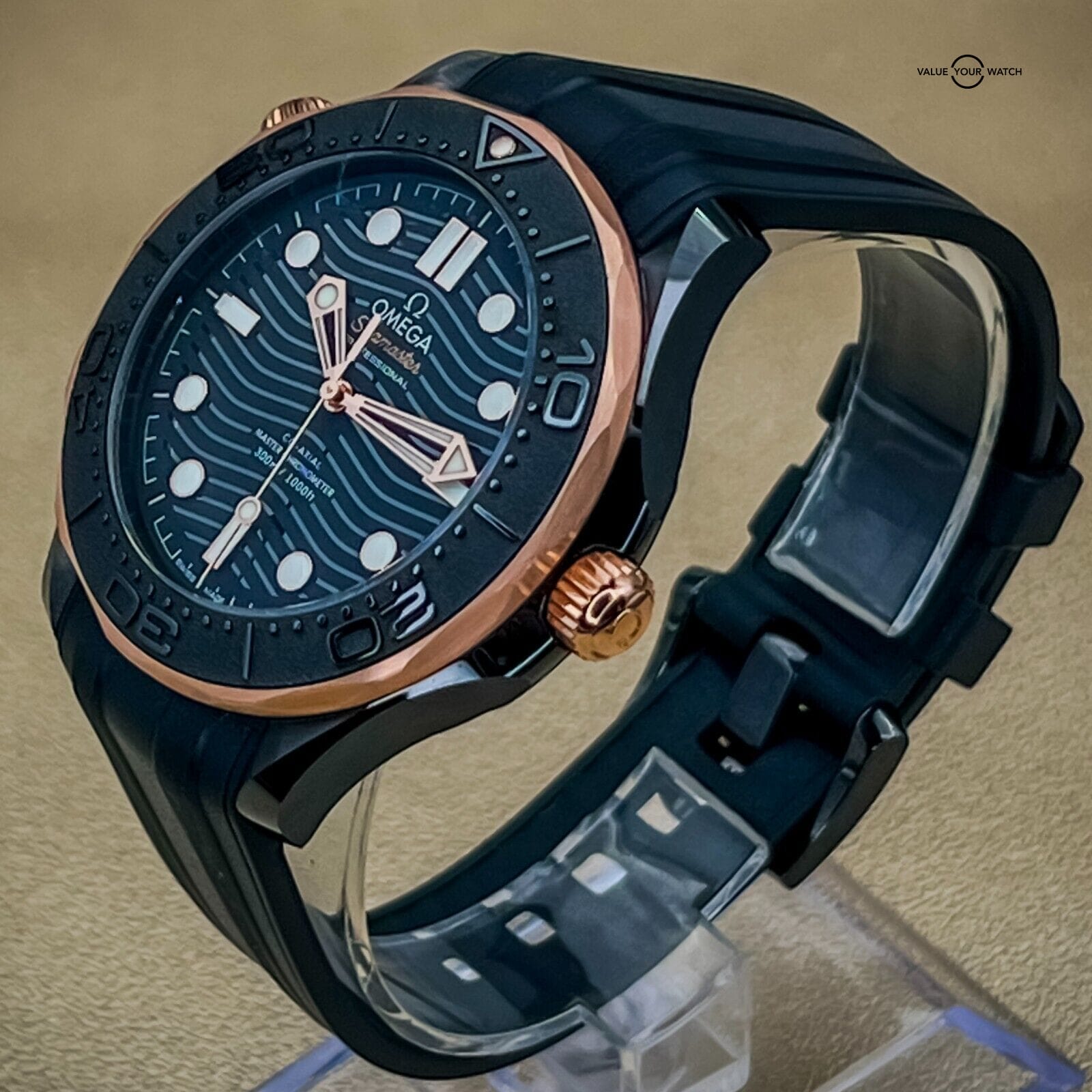 Omega Seamaster Pro 300 43.5mm Black Ceramic Sedna Rose Gold 210.62.44.20.01.001 - Image 12