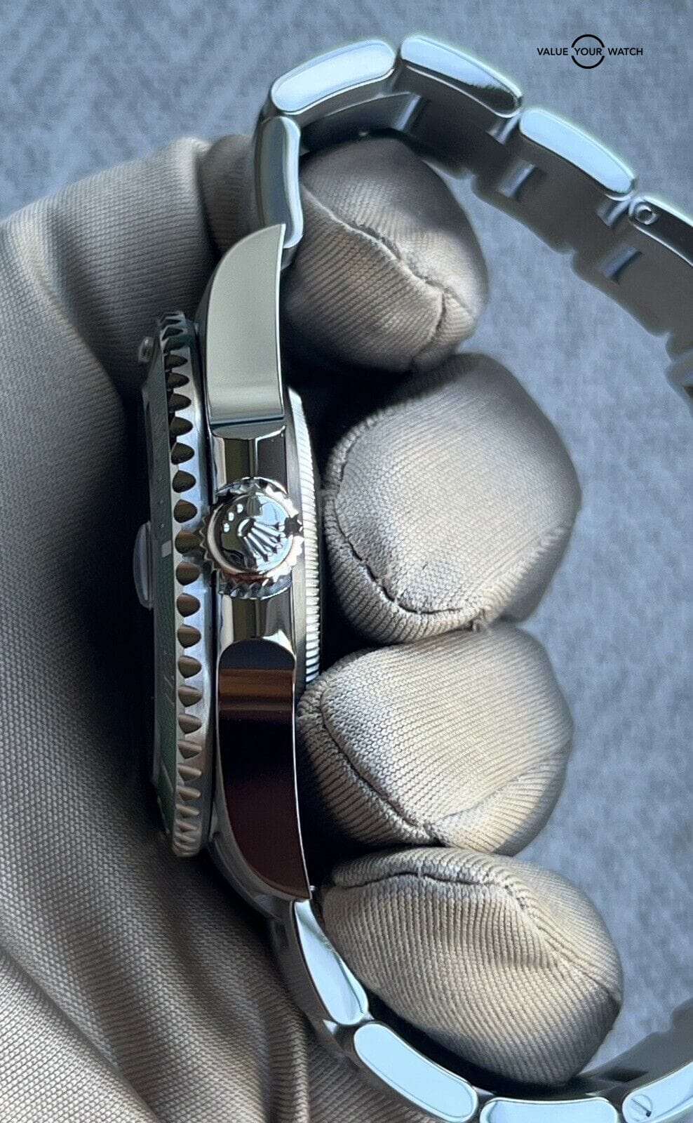 2024 Rolex Submariner 126610LV Oyster Bracelet with Green Bezel Unworn Complete - Image 10