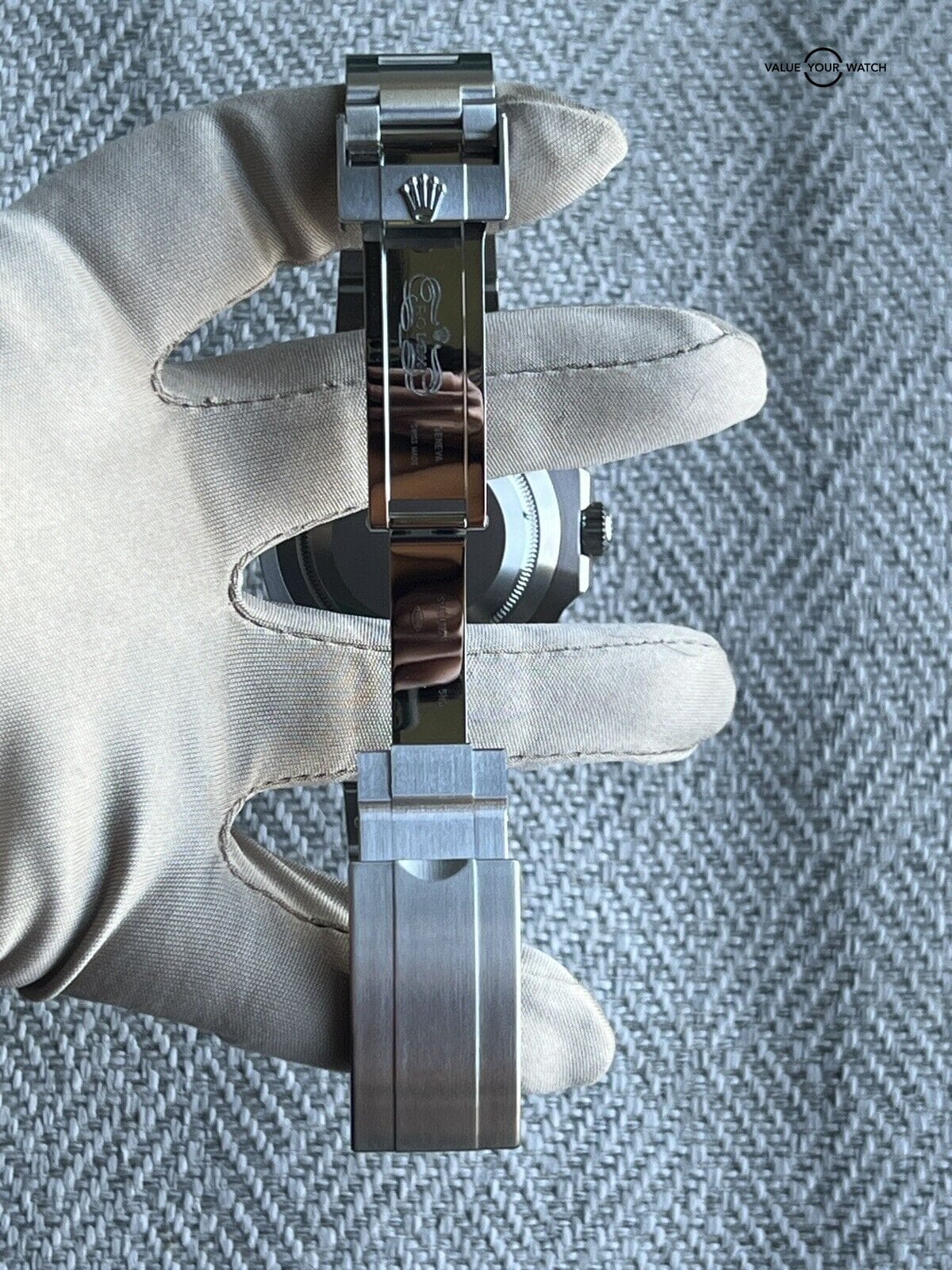 2024 Rolex Submariner 126610LV Oyster Bracelet with Green Bezel Unworn Complete - Image 8