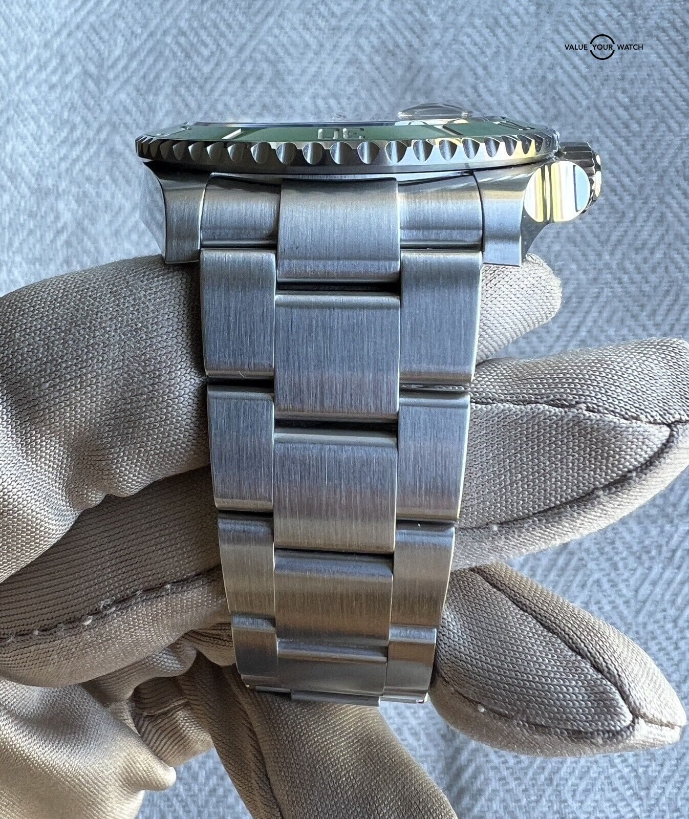 2024 Rolex Submariner 126610LV Oyster Bracelet with Green Bezel Unworn Complete - Image 7