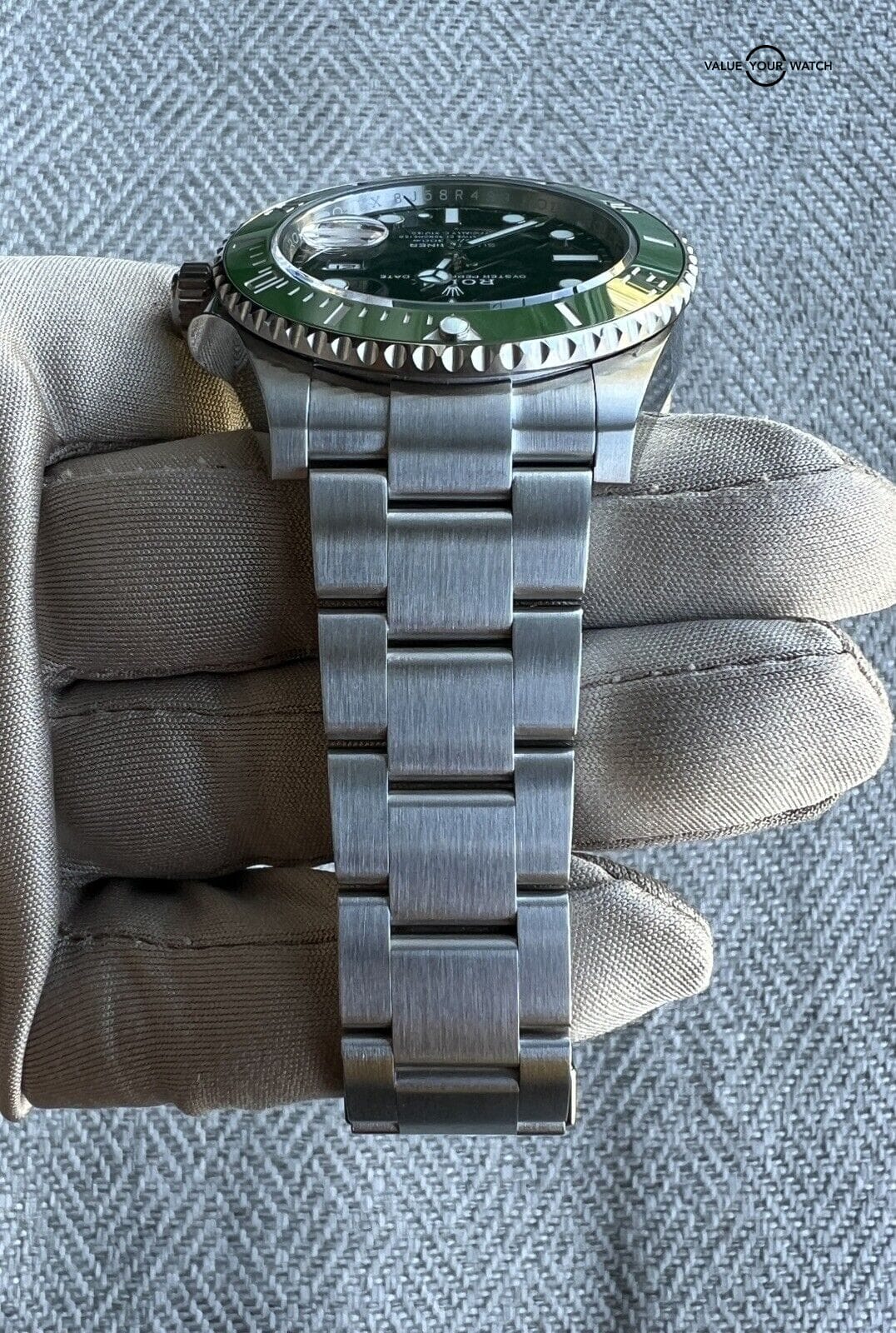 2024 Rolex Submariner 126610LV Oyster Bracelet with Green Bezel Unworn Complete - Image 6