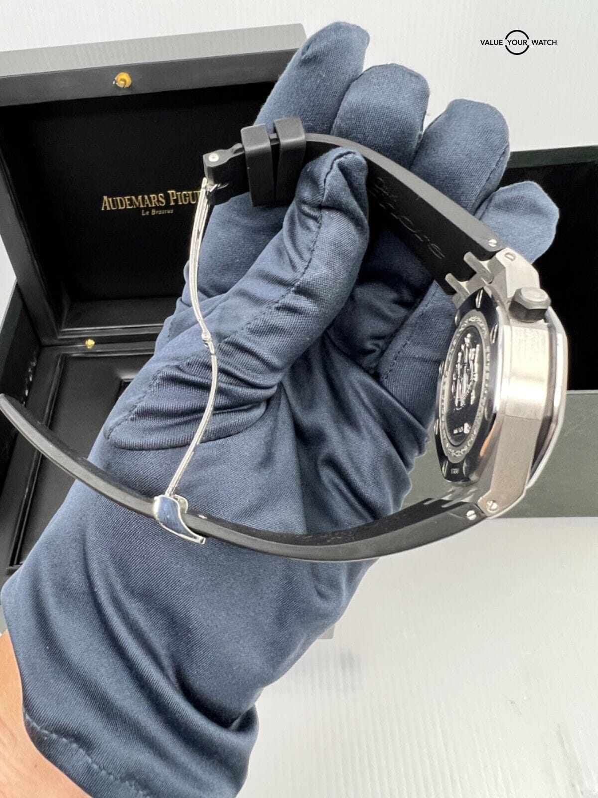 Audemars Piguet Royal Oak Offshore Diver Limited Thin WEMPE Steel 42mm w/Box - Image 6