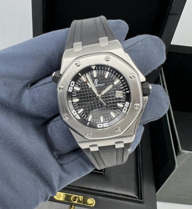Audemars Piguet Royal Oak Offshore Diver Limited Thin WEMPE Steel 42mm w/Box - Image 8