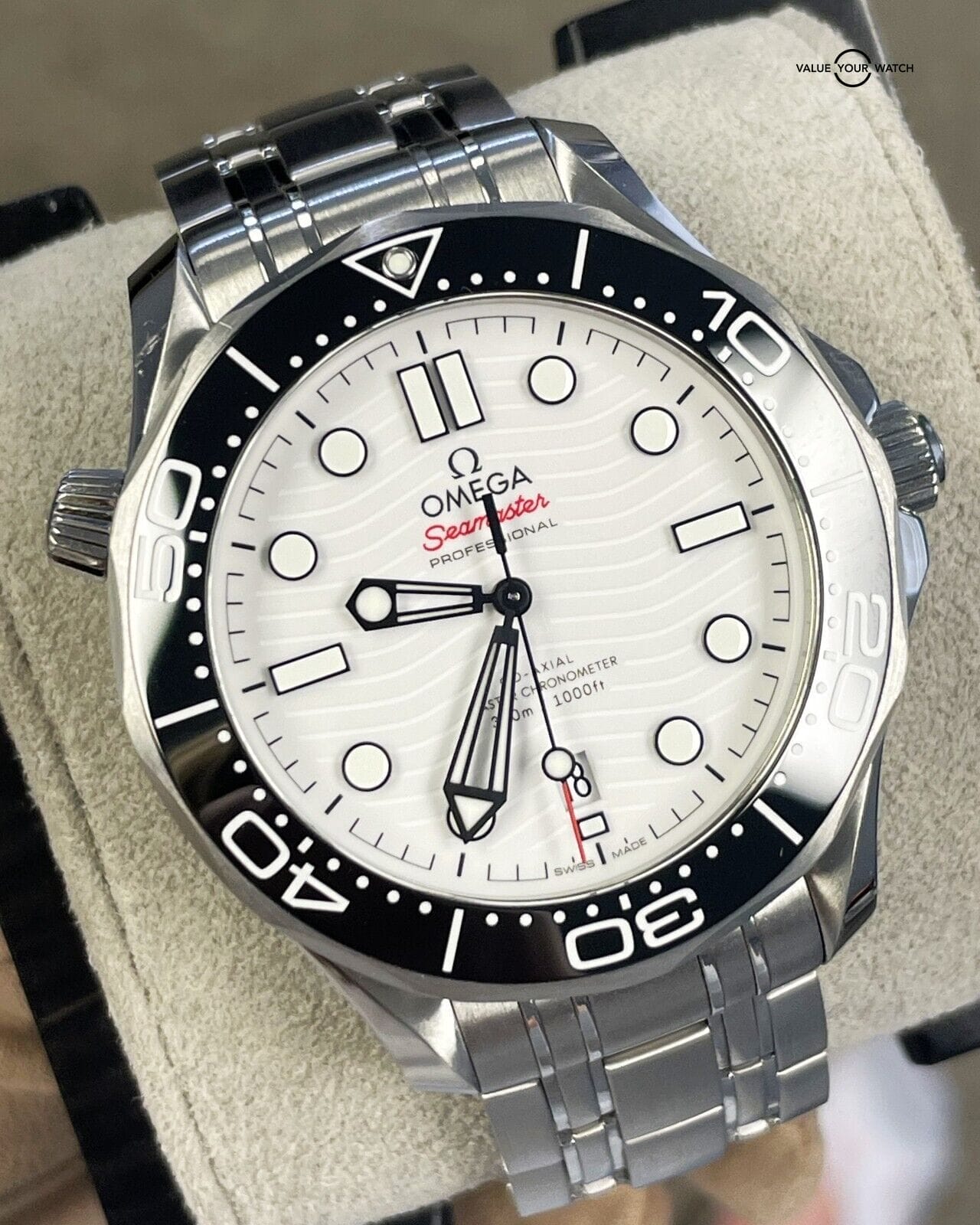 Omega Seamaster 300 42mm White Dial 210.30.42.20.04.001 BOXES/PAPERS! - Image 9