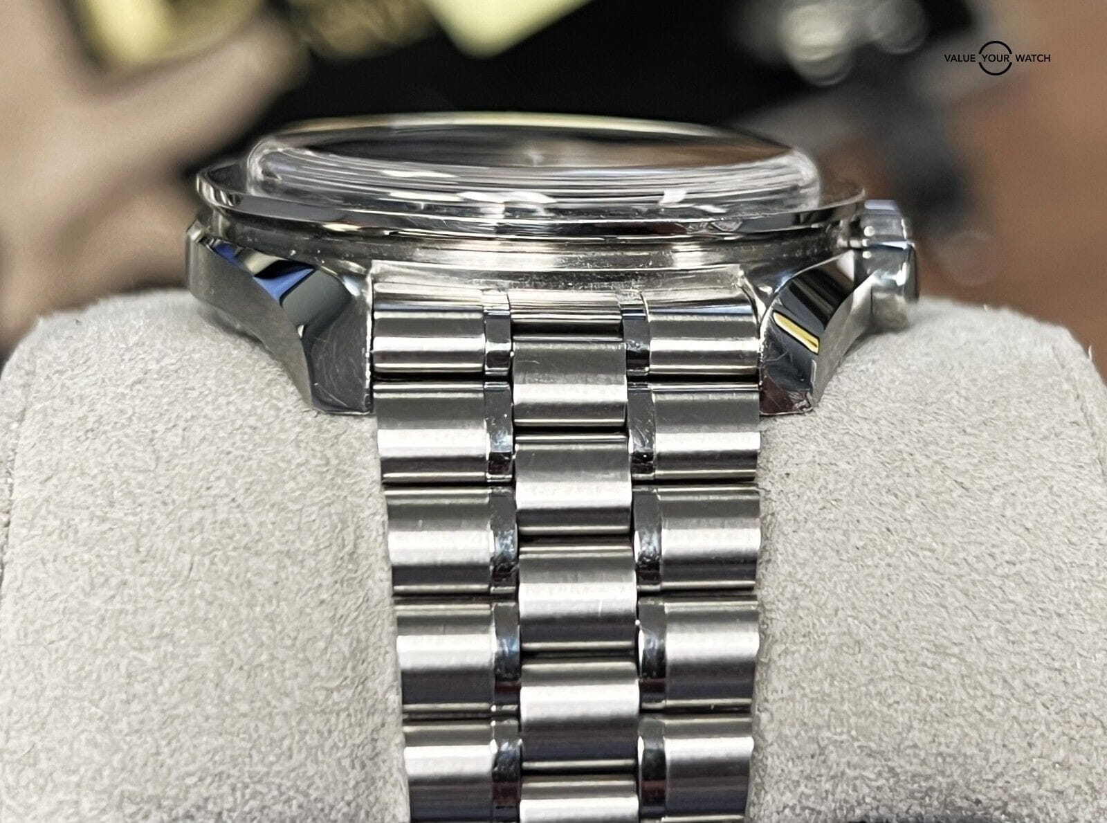 2023 OMEGA SPEEDMASTER Professional Moonwatch Sapphire 310.30.42.50.01.002! - Image 4