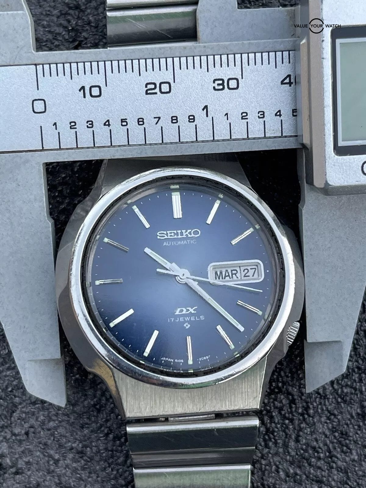 Vintage Seiko DX Automatic Watch Day Date 6106-7759 Blue Dial Estate Sale Runs - Image 4