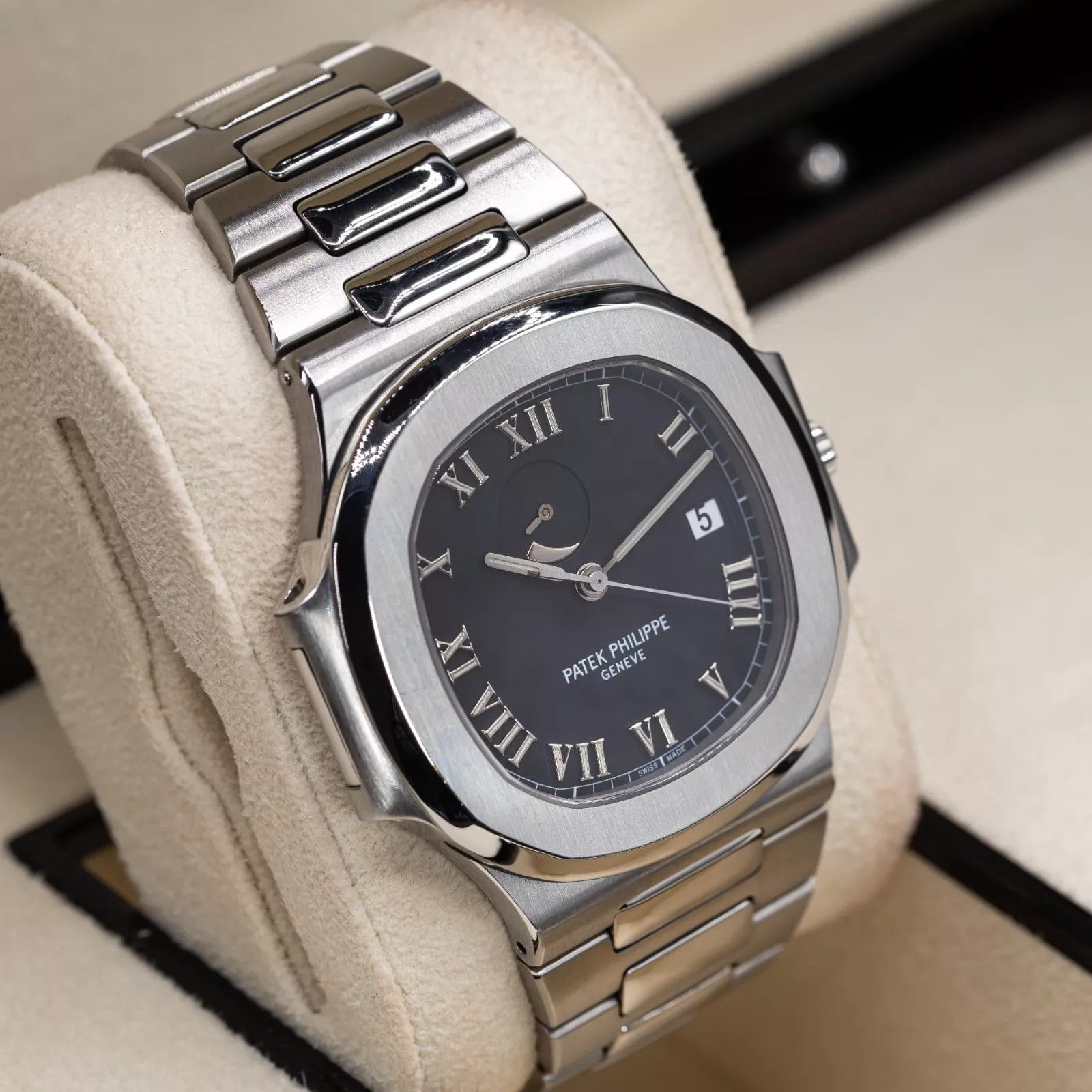 Patek Philippe Nautilus Jumbo Steel Black Power Reserve 42mm 3710/1A - Image 7