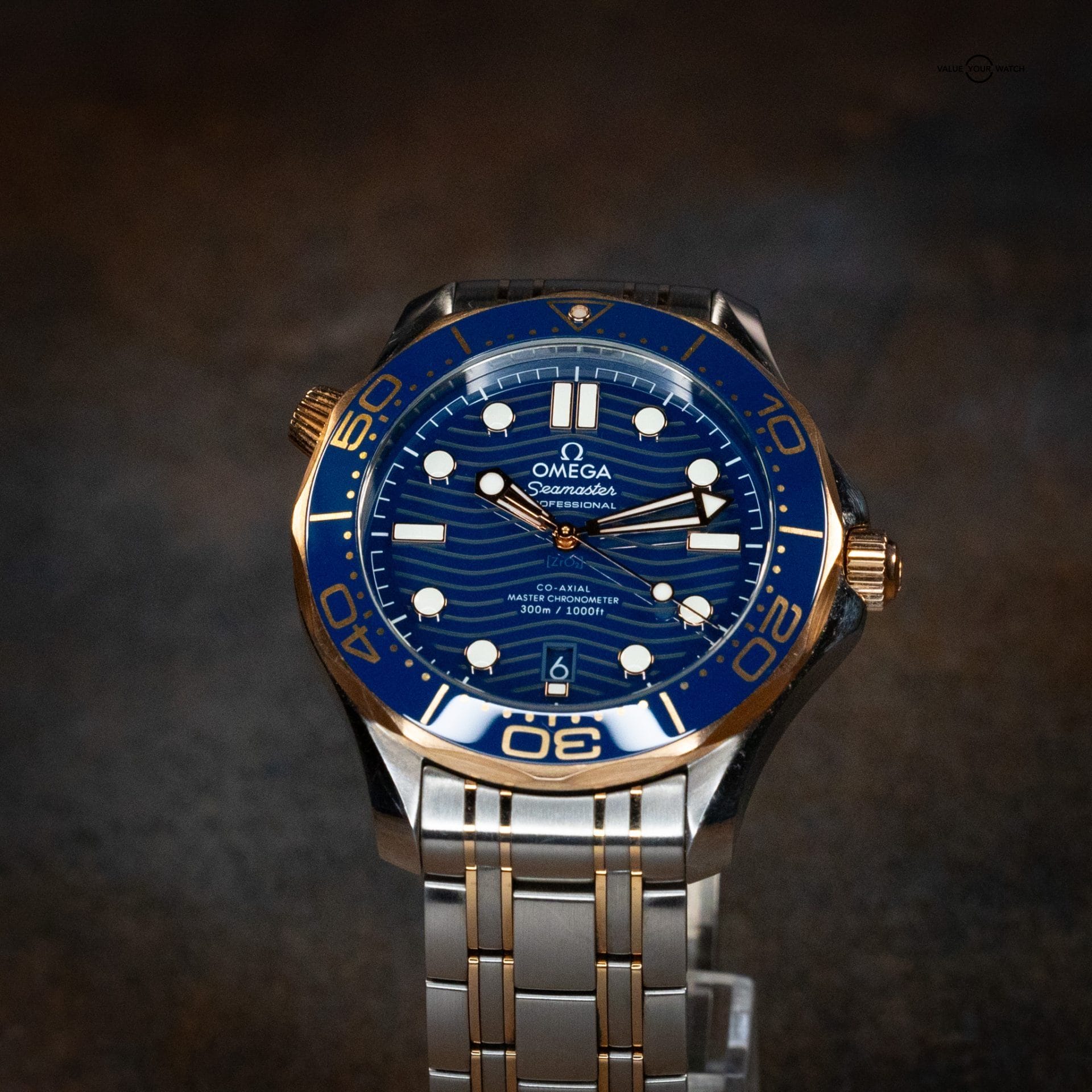 Omega Seamaster Professional Diver 300M 42mm Stainless Steel and Sedna™ Gold - Image 2