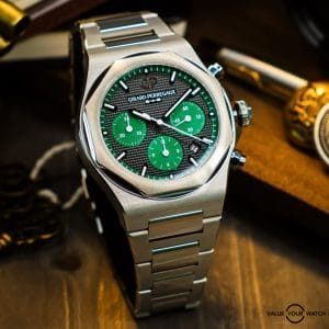 NEW Girard Perregaux Laureato Limited 42mm Black & Green – BOX & PAPERS – 81020-11-3254-1GM