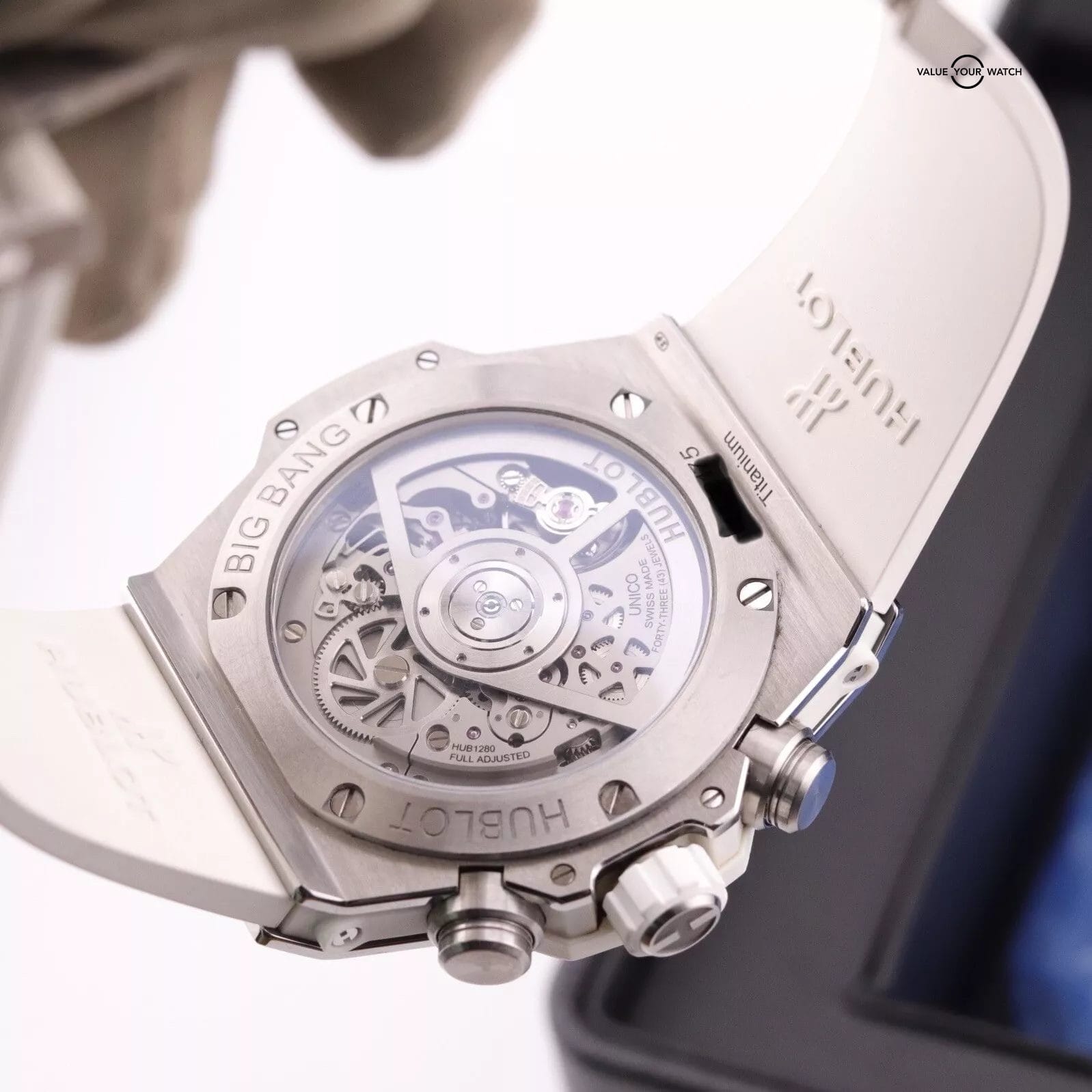 Hublot Big Bang White Ceramic x Titanium Men's Watch - 441.NE.2011.RW.1104 - Image 7