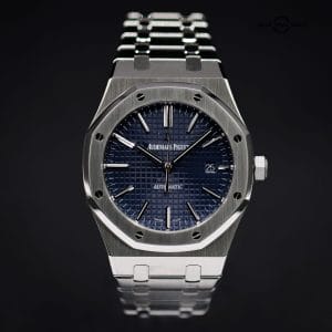 AUDEMARS PIGUET Royal Oak, Blue Dial, Ref. 15400ST.OO.1220ST.03, Complete Set