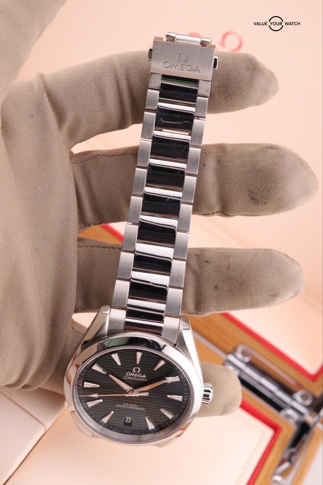 Omega Seamaster Aqua Terra 220.10.41.21.10.001 Olive Green Dial 41MM Automatic - Image 9