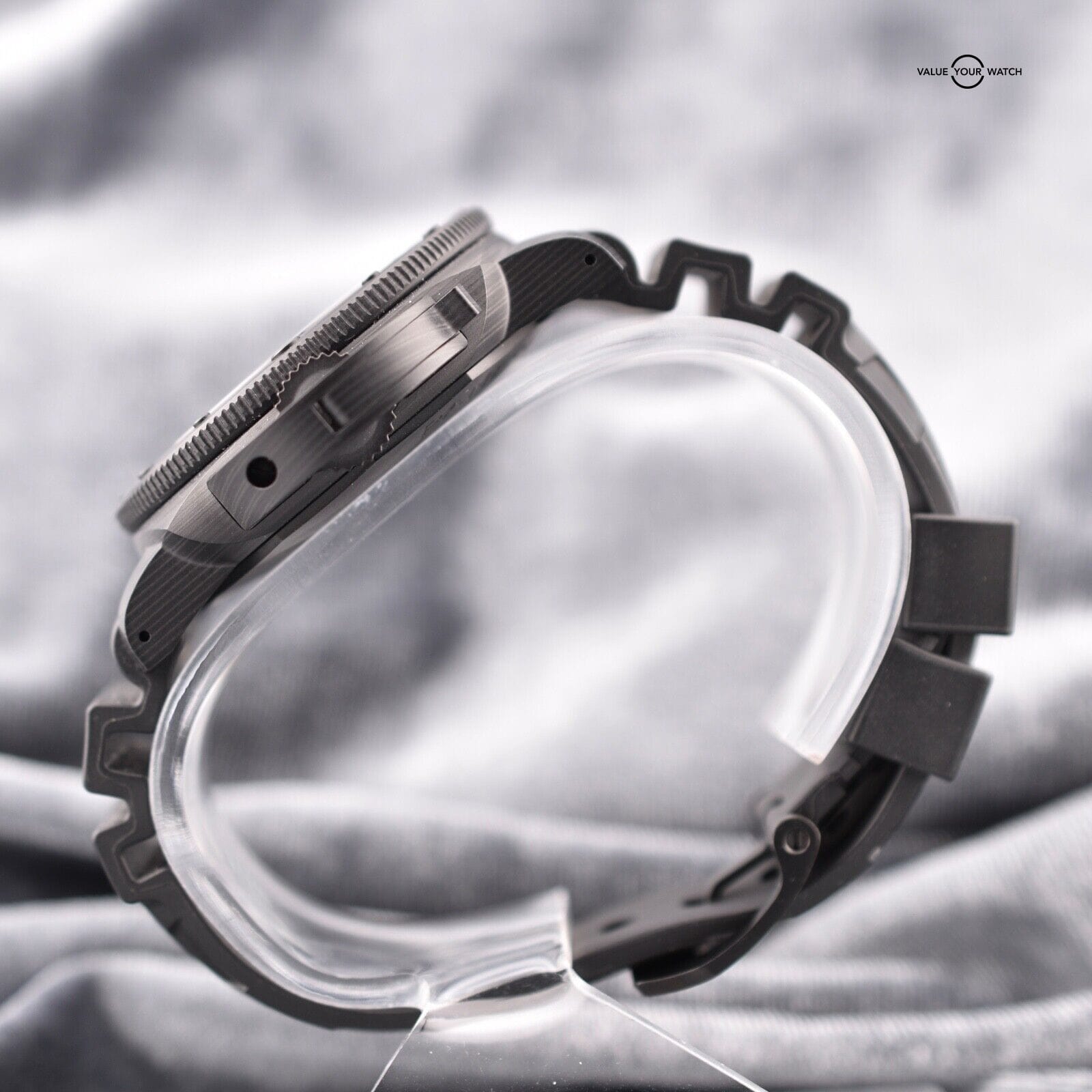 Panerai 1231 Submersible Carbotech 42mm Men's Watch, Ref. PAM01231 w/ B&P (PAM02231) - Image 8