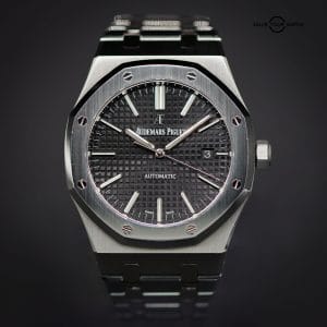 AUDEMARS PIGUET Royal Oak 41, Black Dial, Steel Bracelet, Ref. 15400ST.OO.1220ST.01, Complete Set