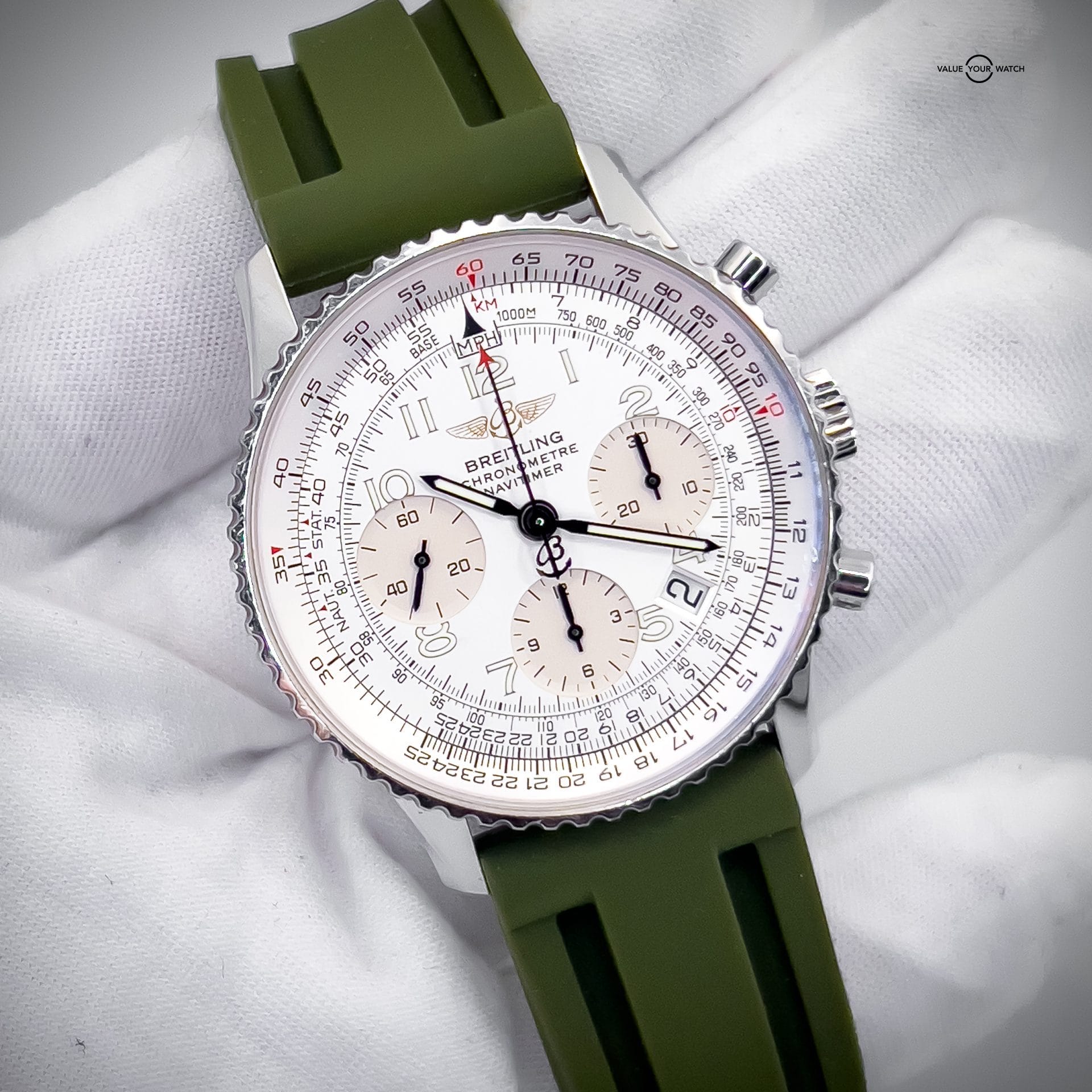 Breitling Navitimer A23322 Complete Box and Papers - Image 8